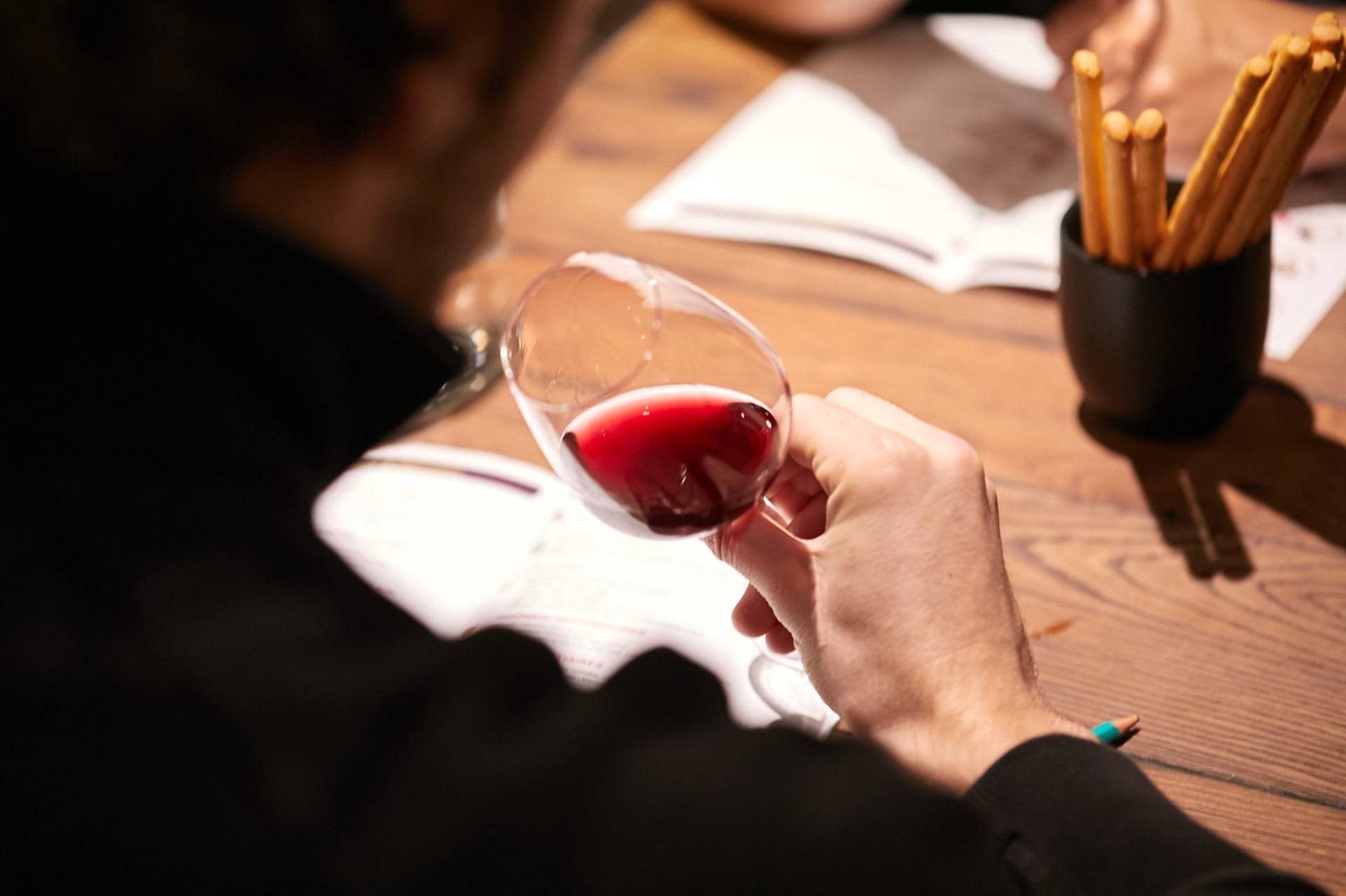 The keys to wine tasting in Paris