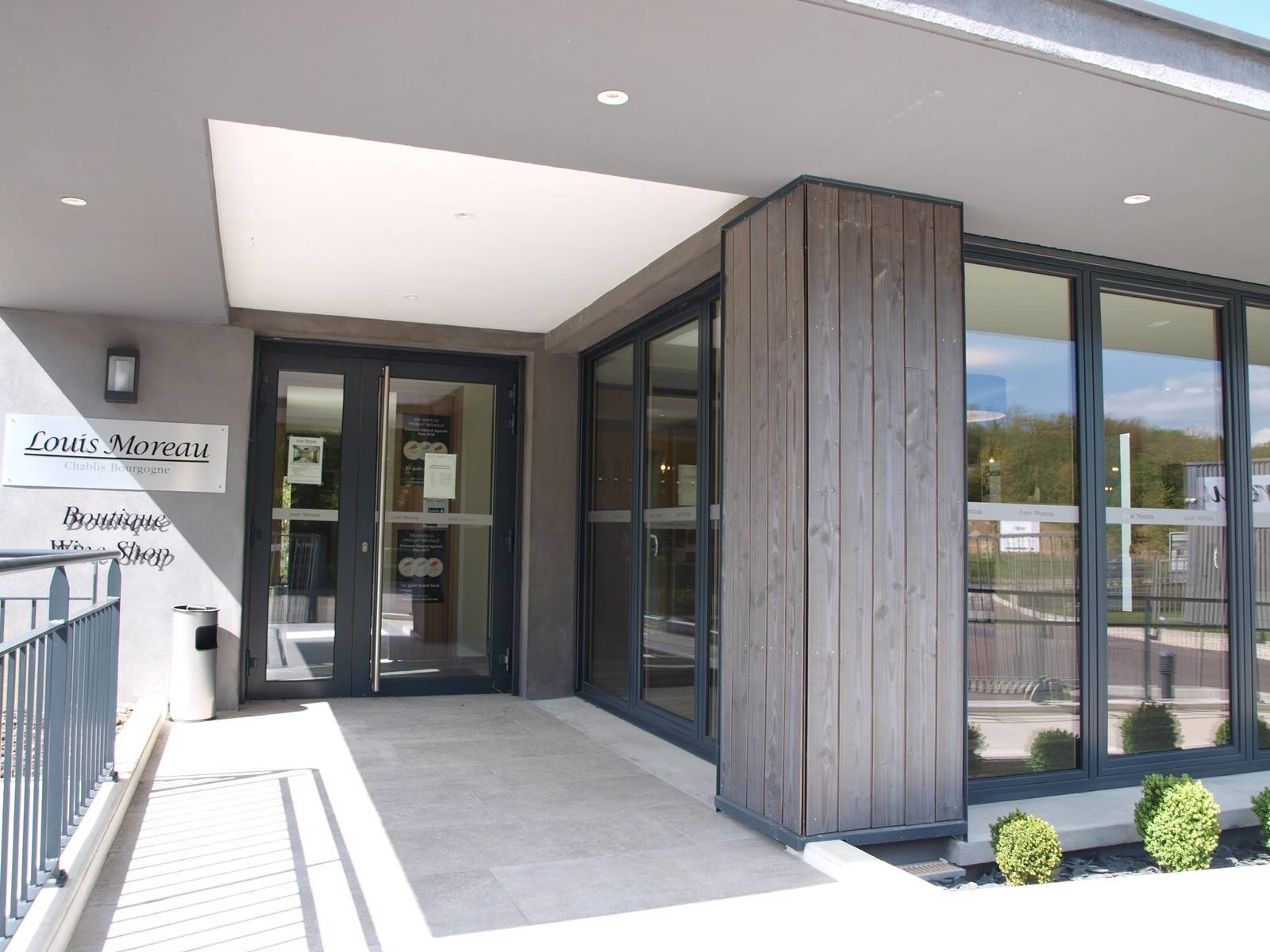 Wine tasting of Chablis through the 4 levels of appellation