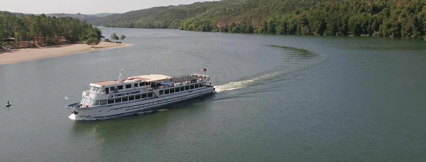 Cruzeiro com Jantar e Música ao Vivo