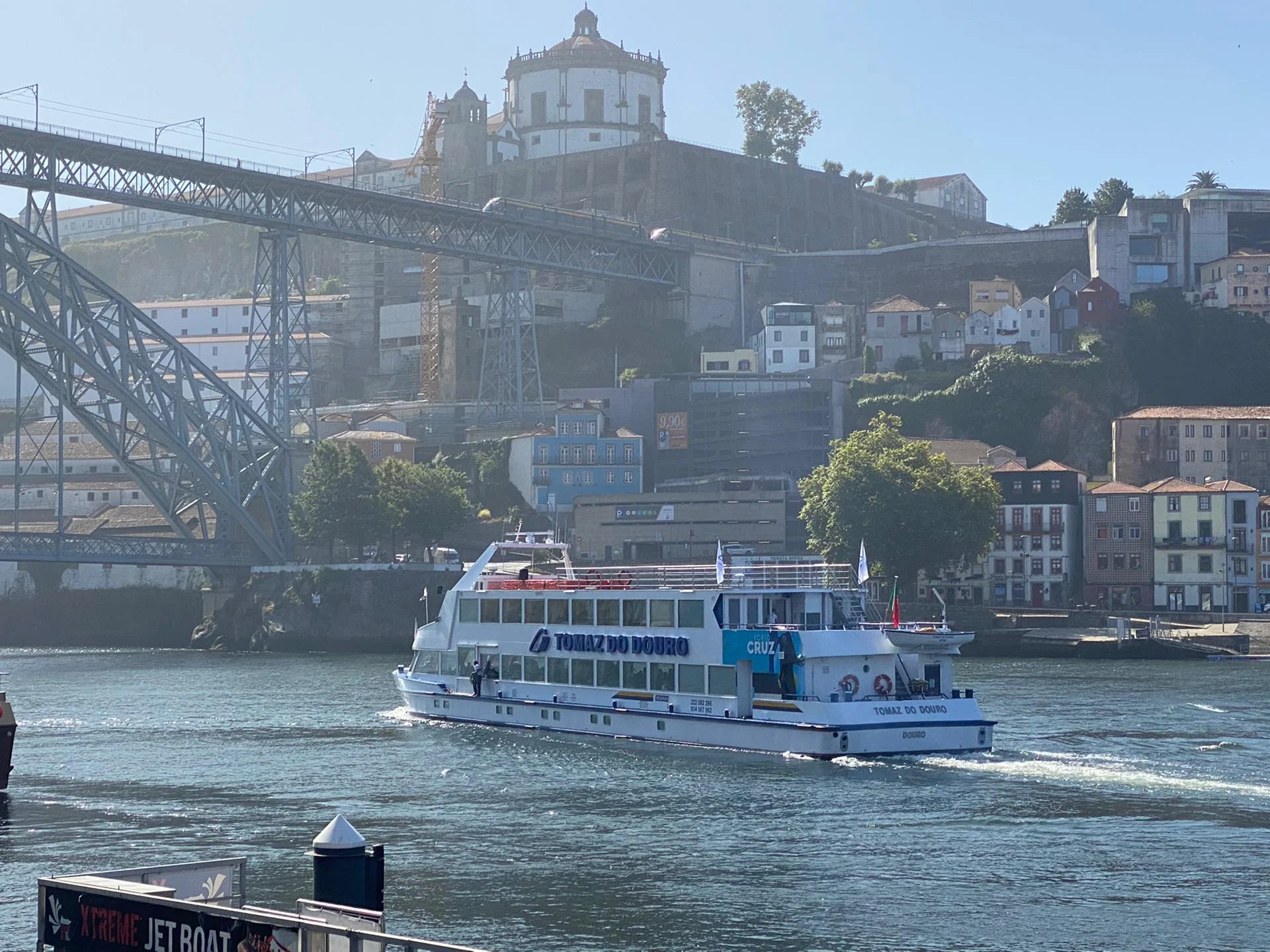 Cruzeiro com Jantar e Música ao Vivo
