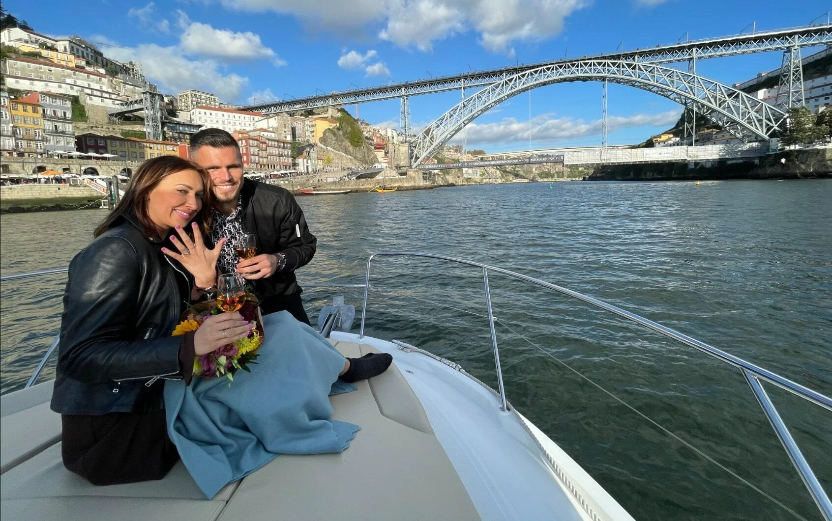Cruzeiro Privado no Rio Douro com Brunch a Bordo
