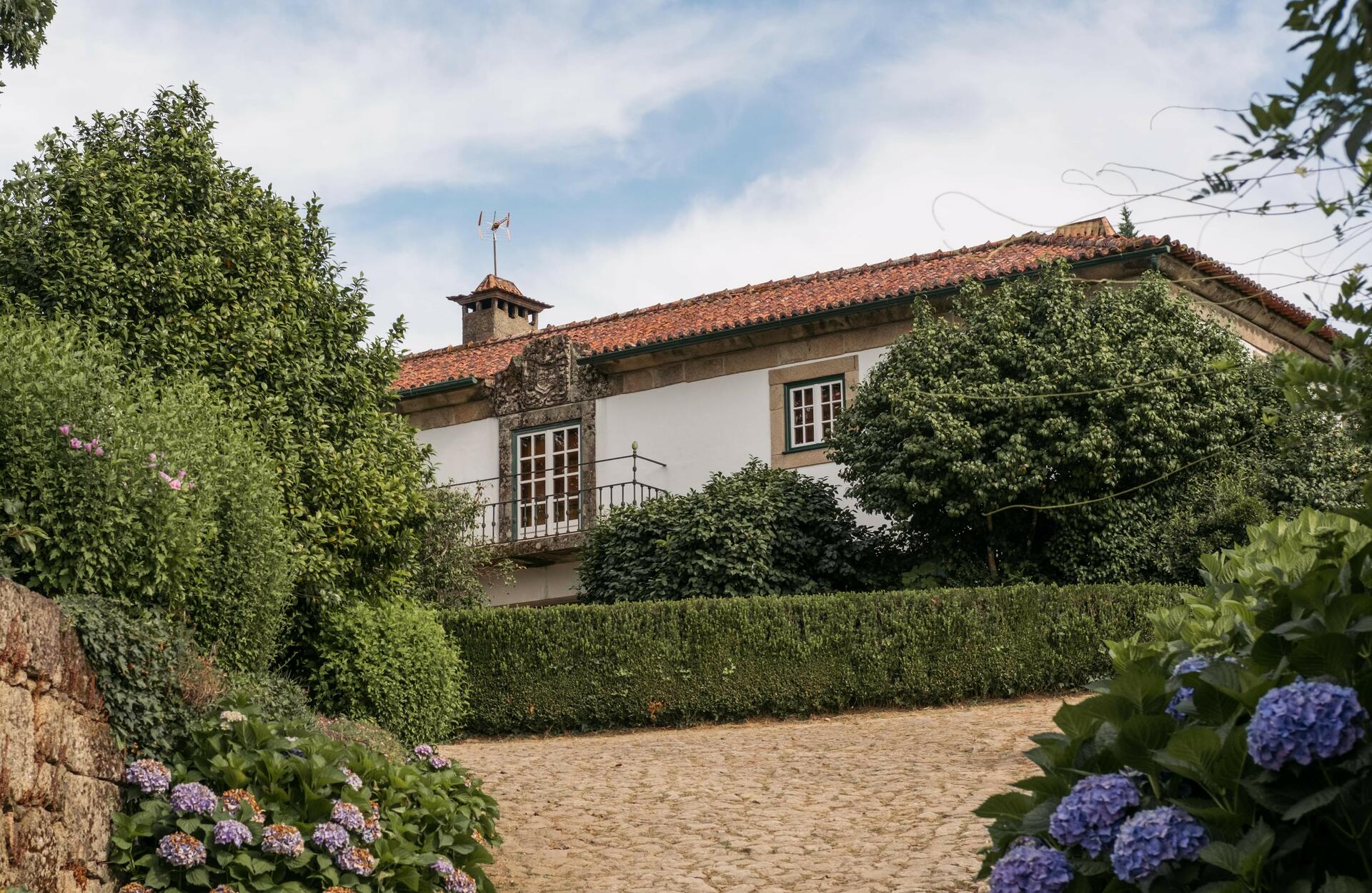 Casa Santa Eulália – Prova Brancos Identidade