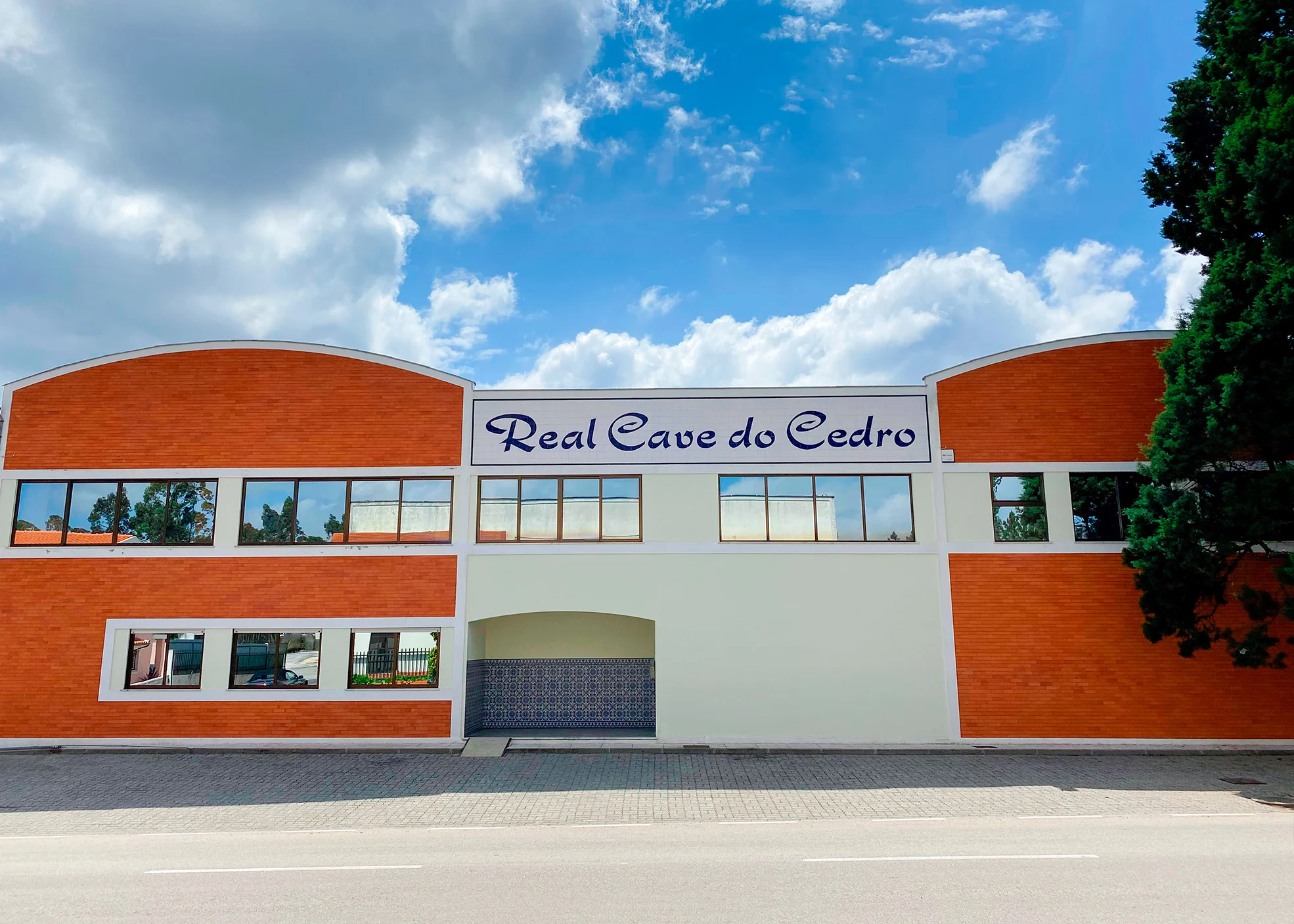 Real Cave do Cedro – Visita & Prova de 2 Vinhos