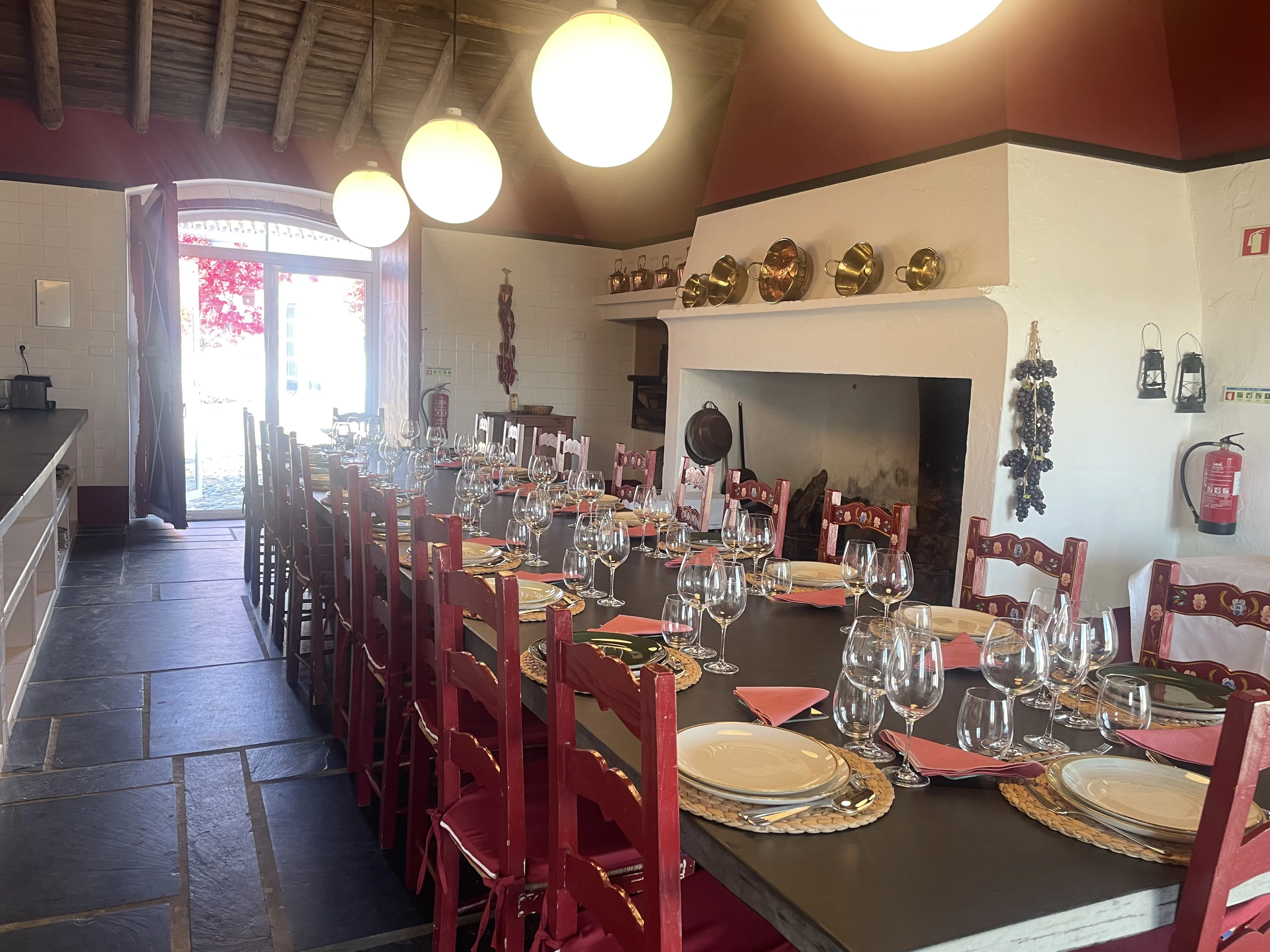 Reynolds Wine Growers – Experiência Mesa de Pedra