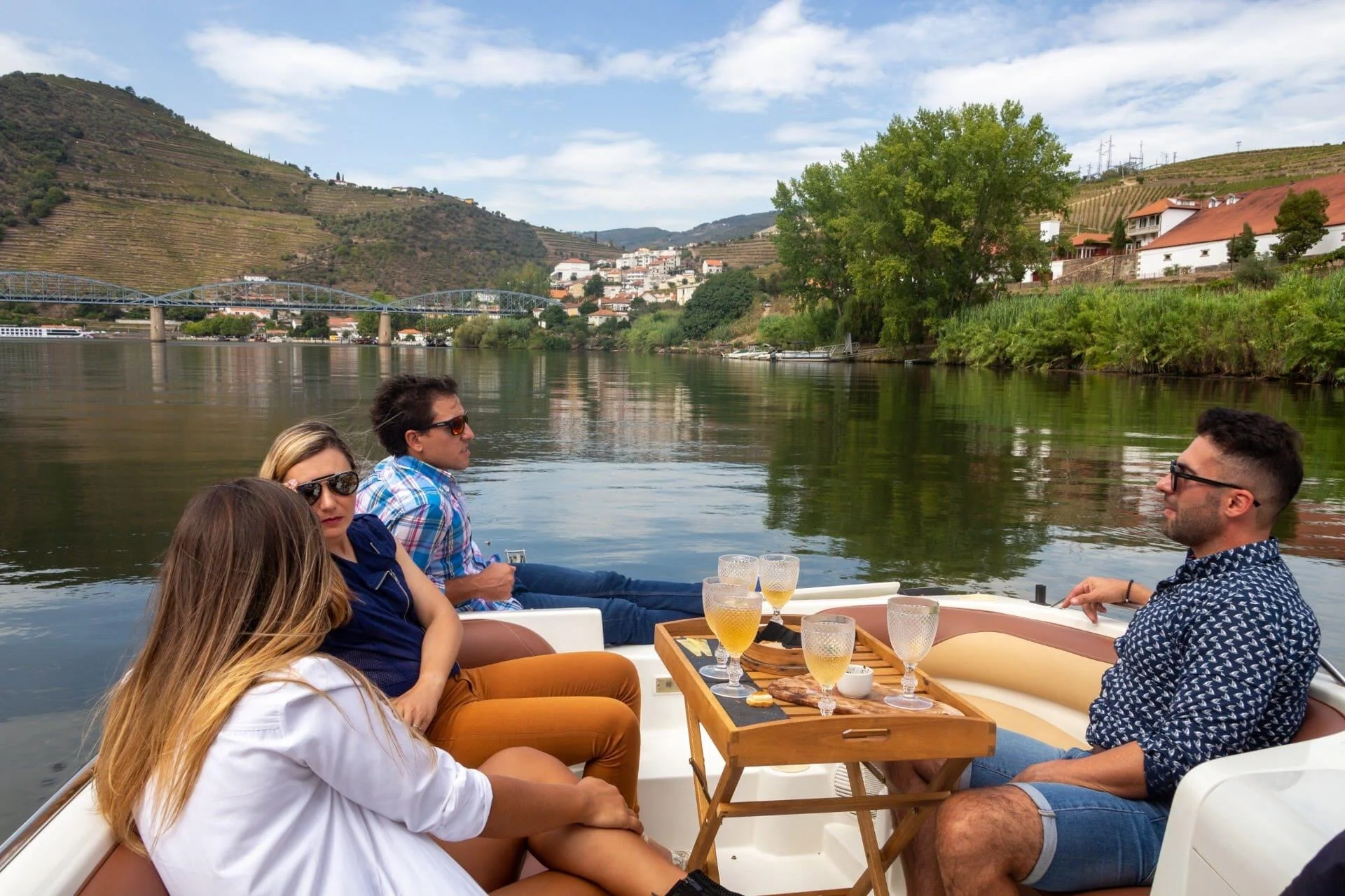 Douro Valley Wine Tour – Wine Venture & Boat Trip