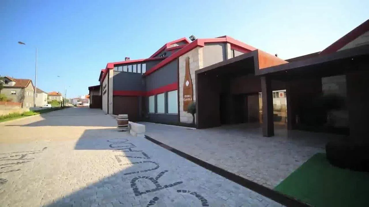 Pedra Cancela – Visita & Prova Superior