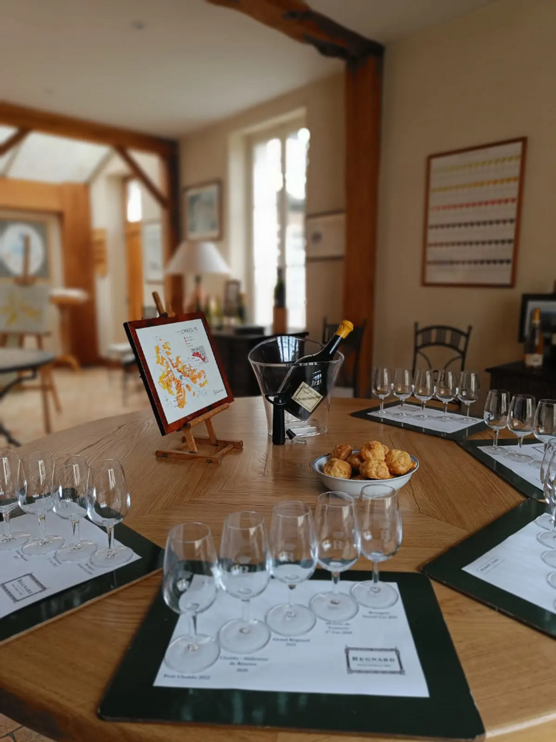 Tasting at the Maison Régnard Showroom