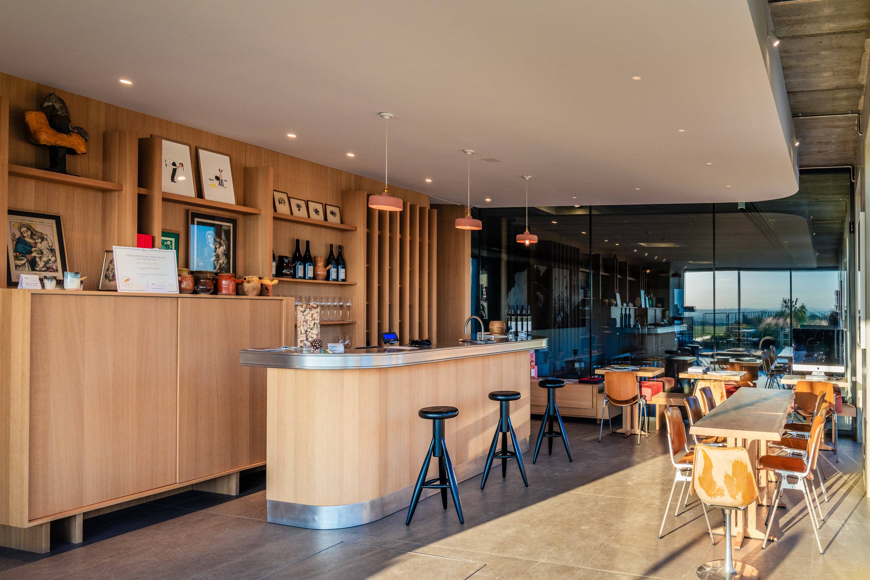 Visit to the cellar and tasting