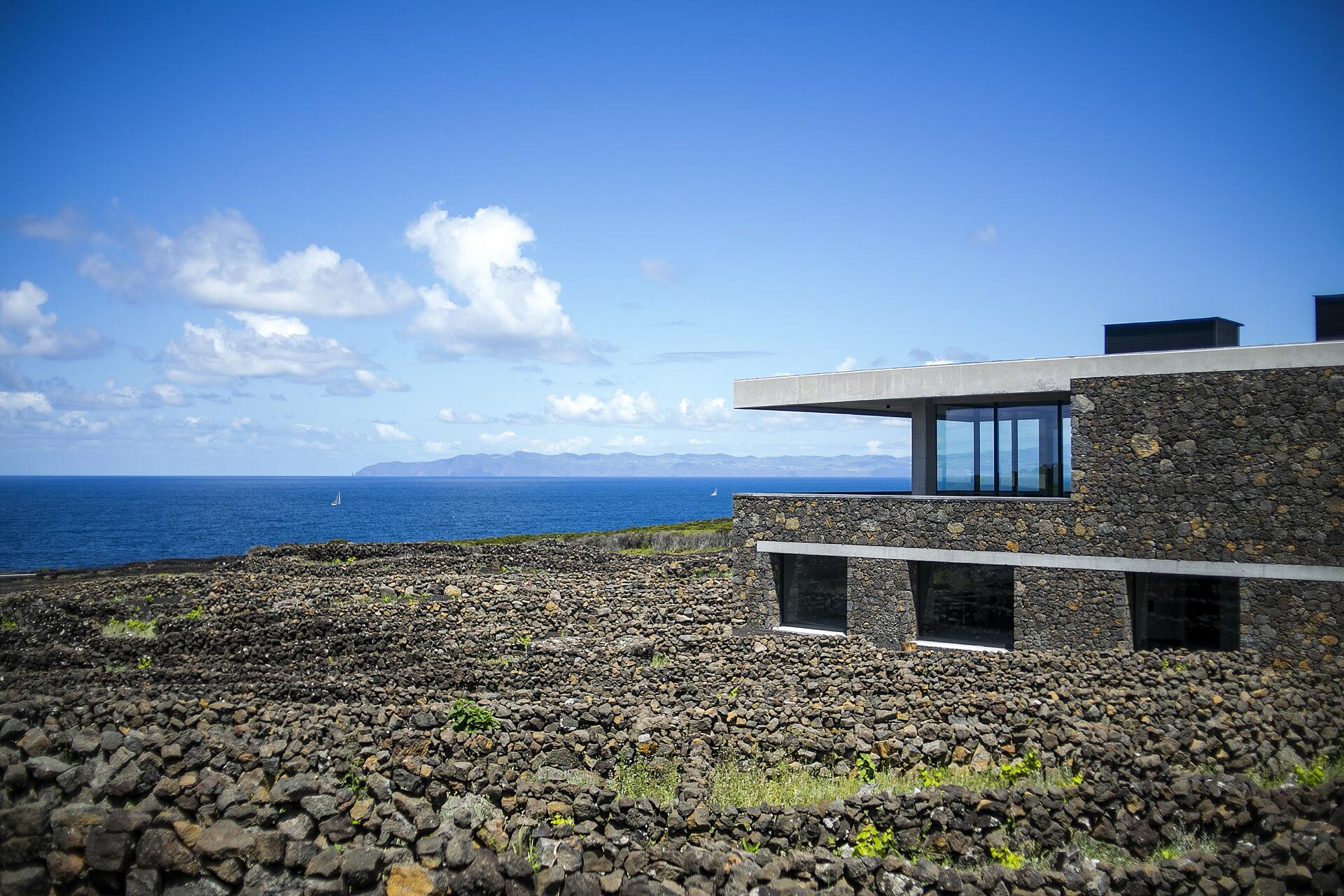 Azores Wine Company – A Kind of Magic