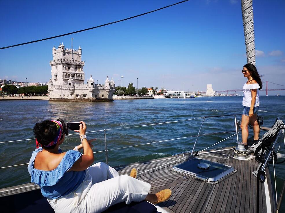 Wine Sailing Boat Tour