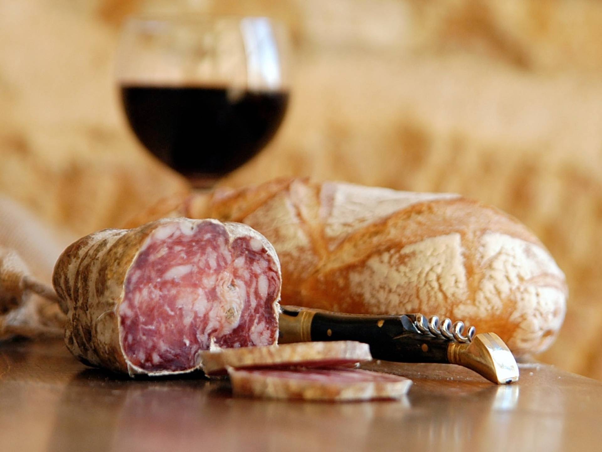 Tasting, visit and Beaujolais mache