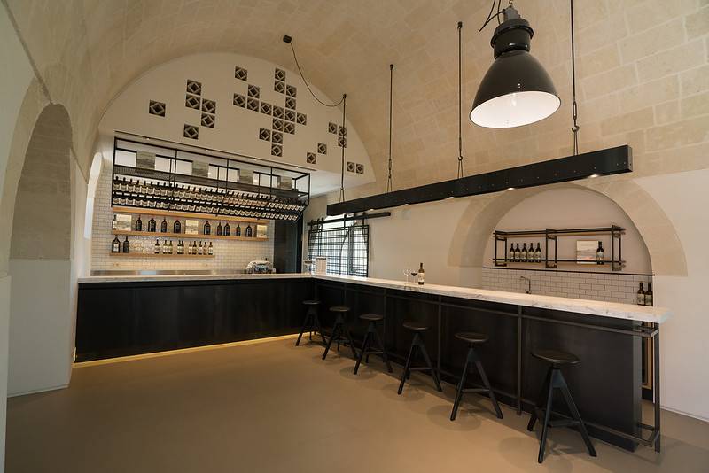 Basic wine tour and tasting