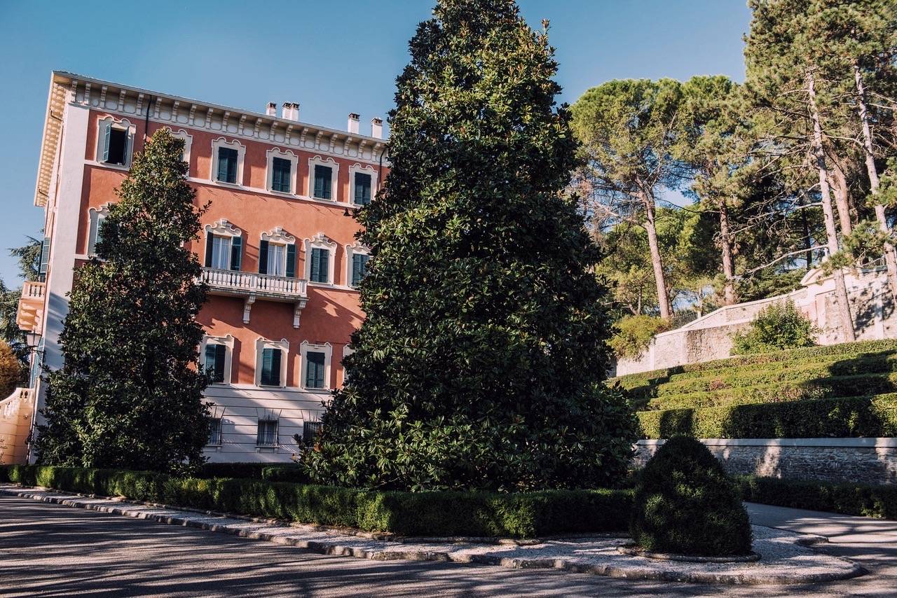 Discovering a unique place