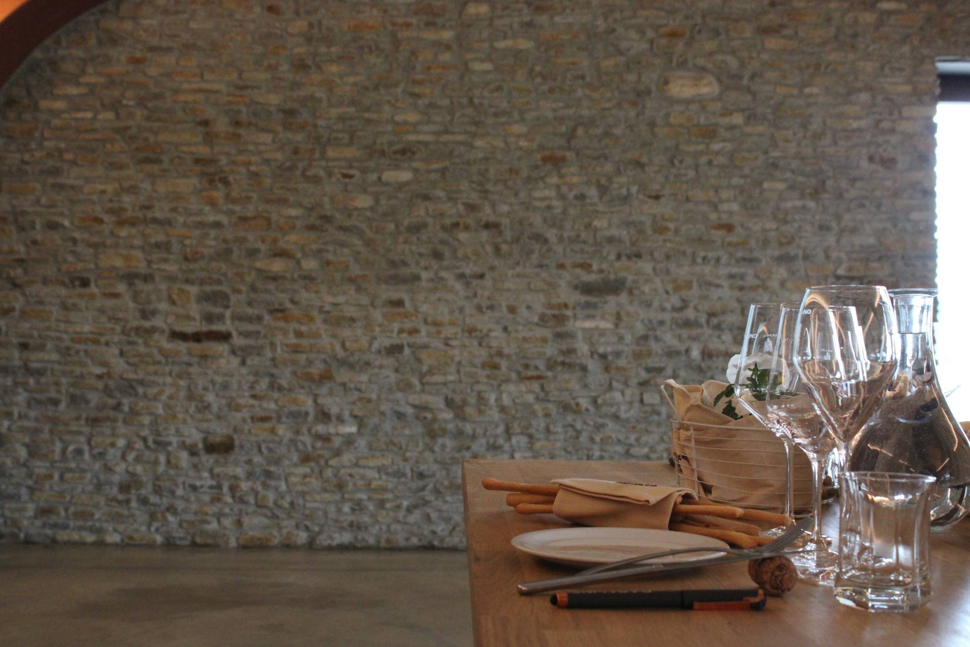 “Deluxe” Tasting