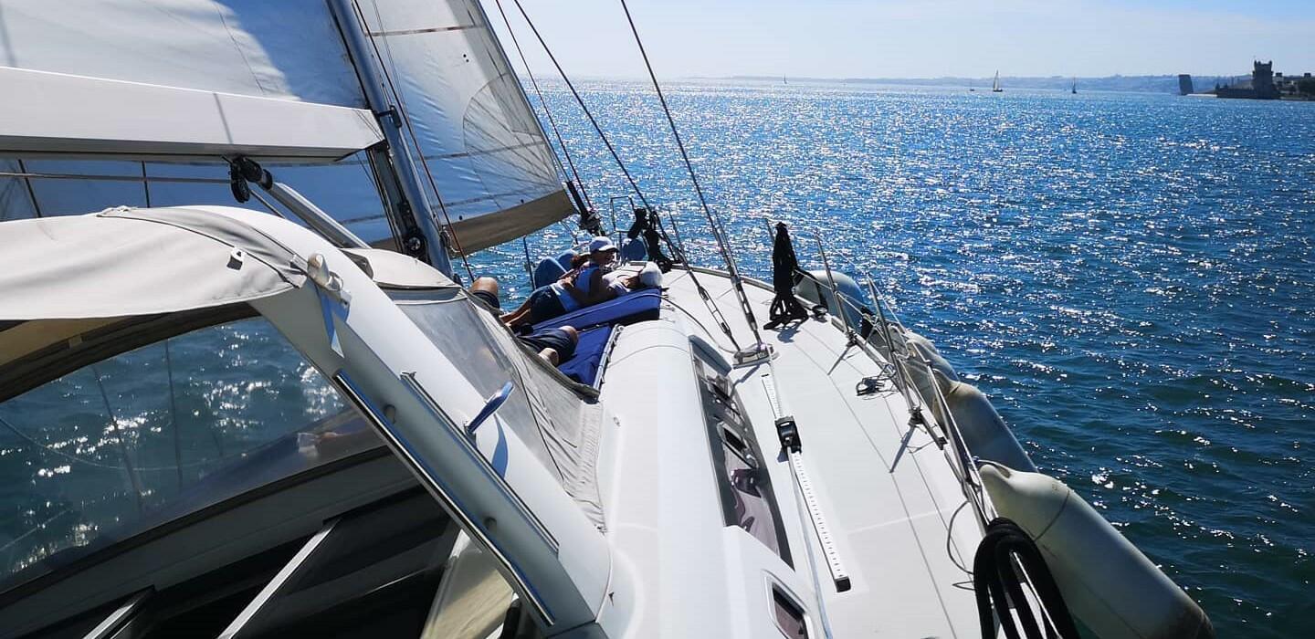 Cocktail Sunset Sailing Tour