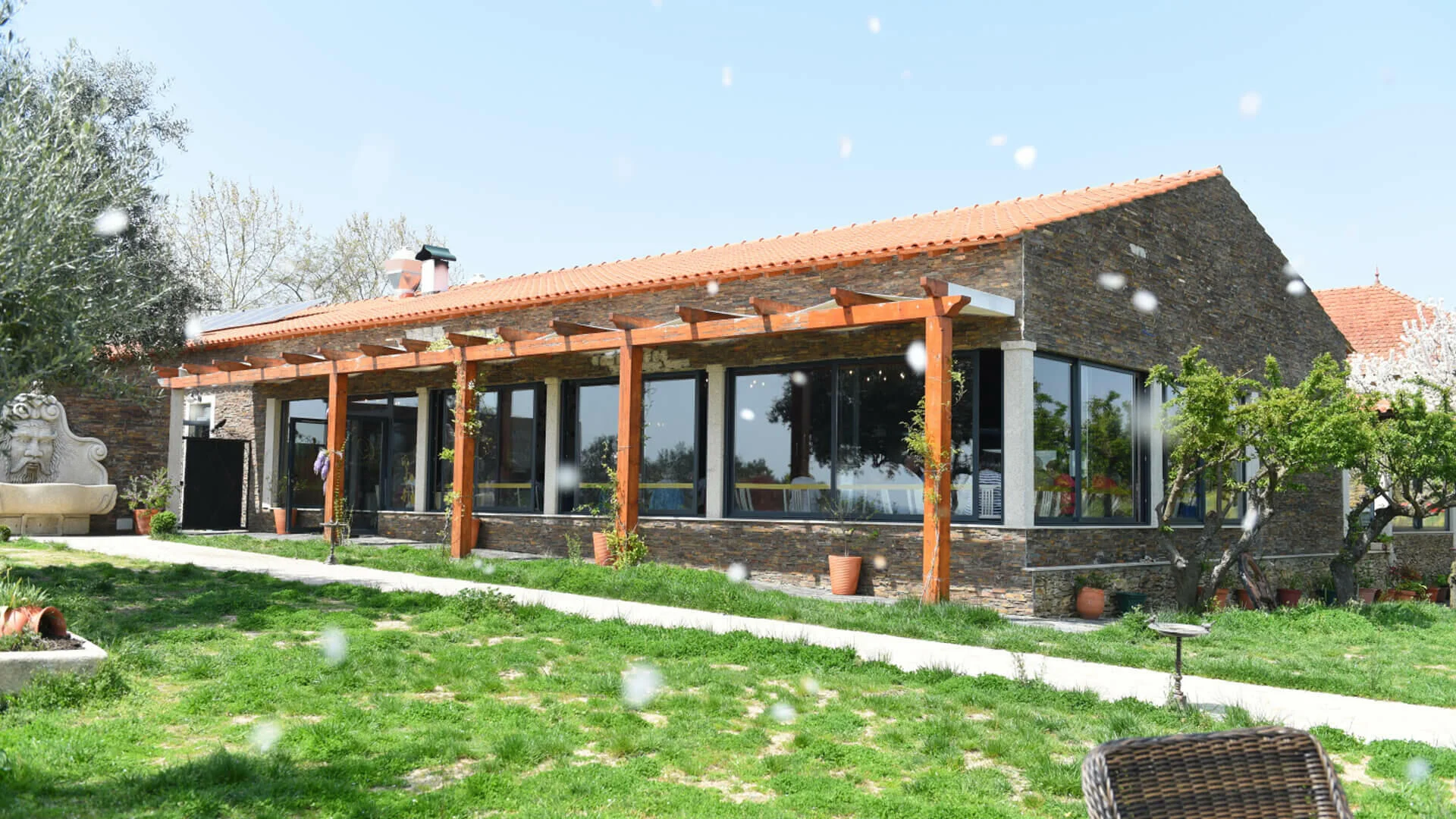 Quinta da Avessada – Visita & Almoço Regional