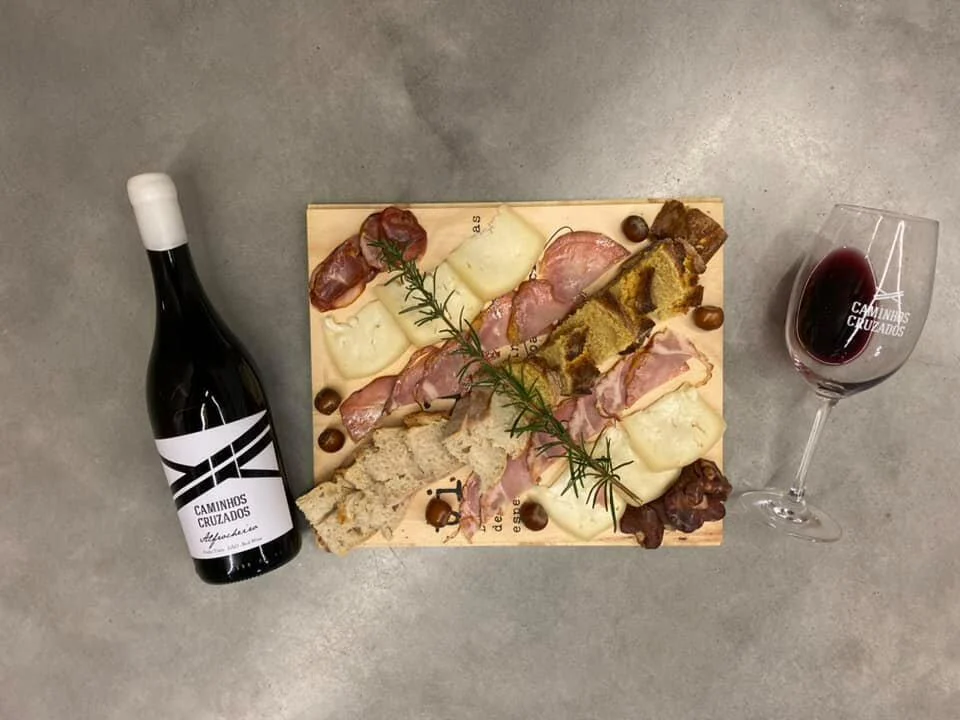 Caminhos Cruzados – Visita & Prova Premium