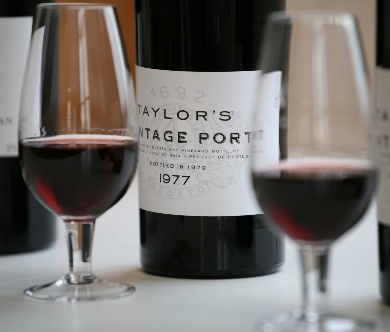 Caves Taylor’s & Museu WOW