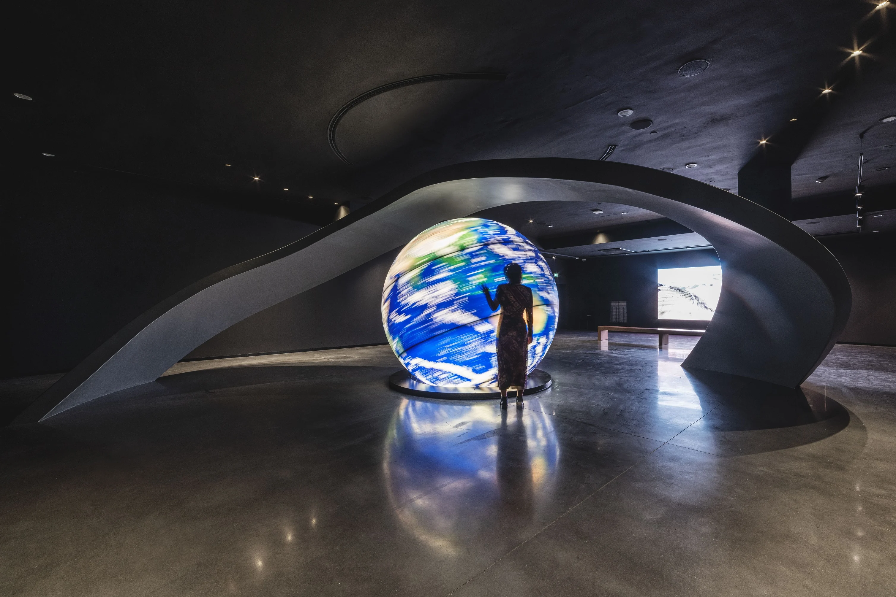 WOW – Wine Experience, Pink Palace & Planet Cork