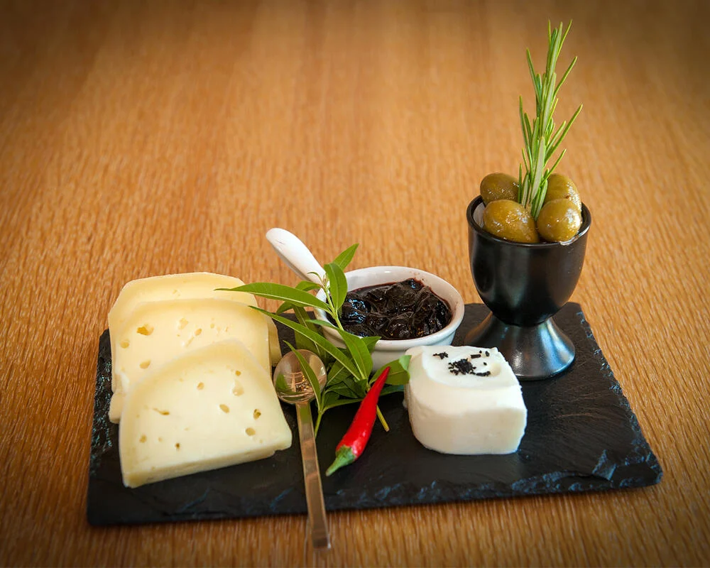 Quinta Madre de Água – Queijos & Vinhos