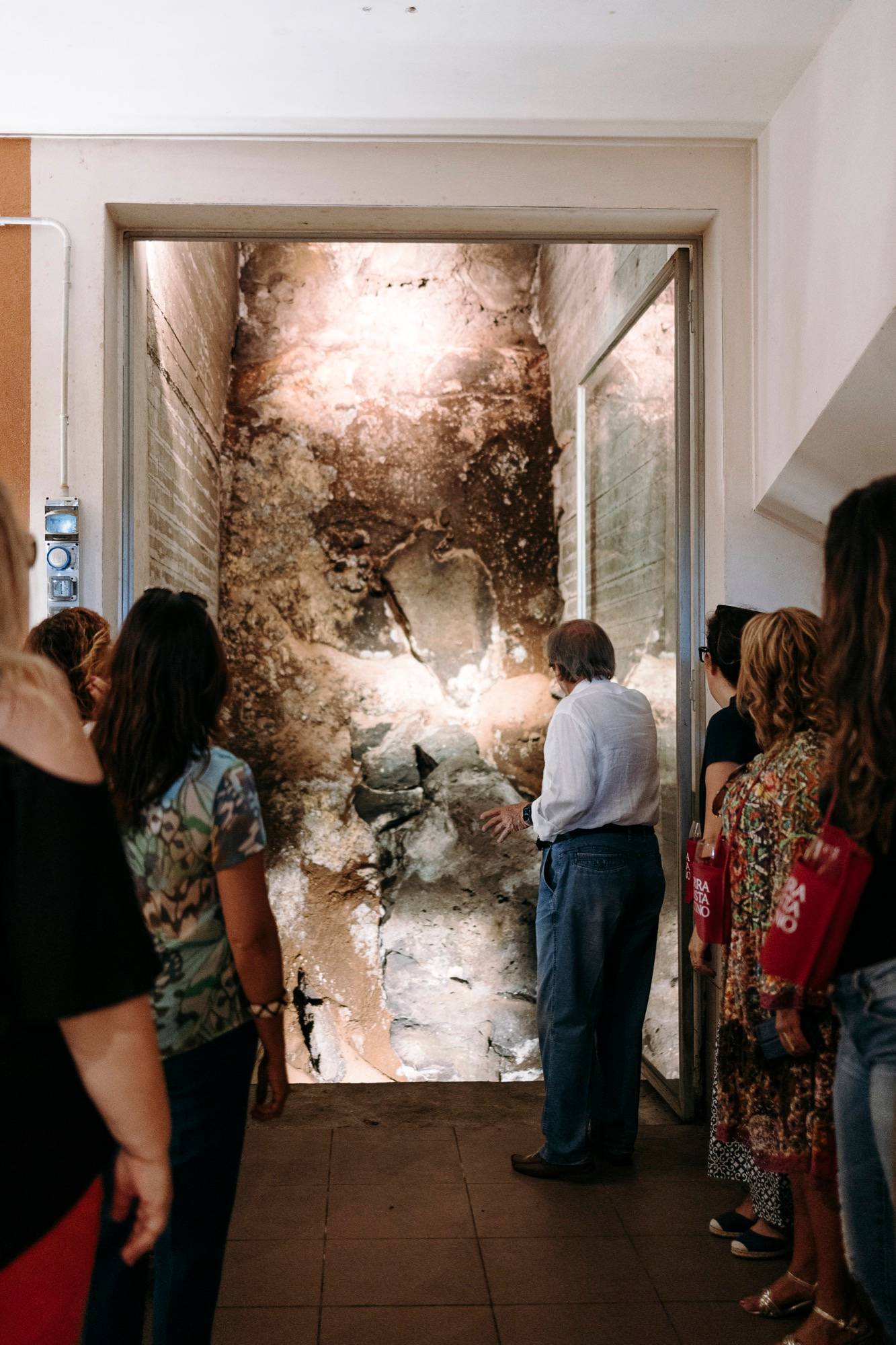 Explore with deAetna tasting