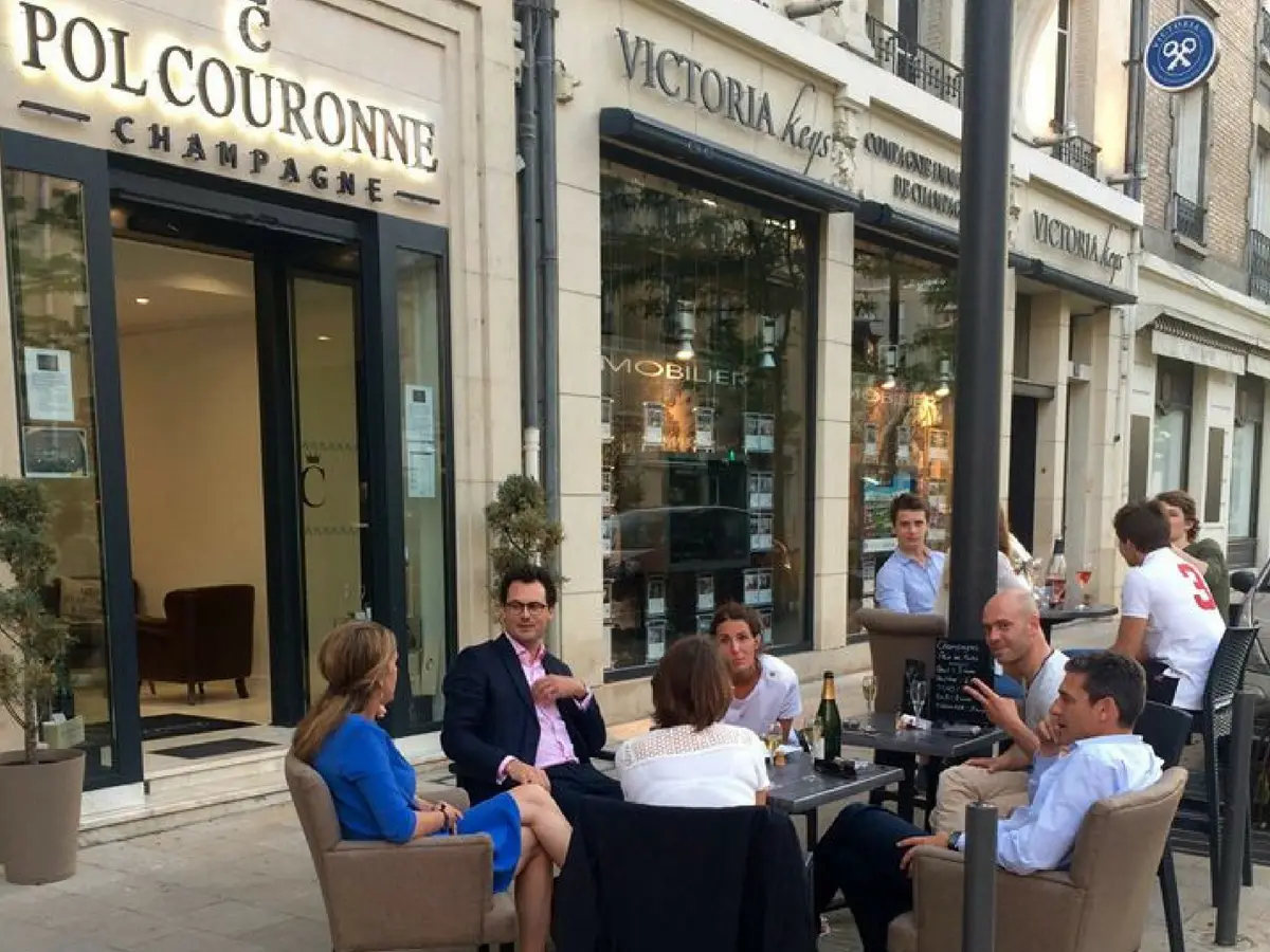 Luxury Masterclass with sabrage