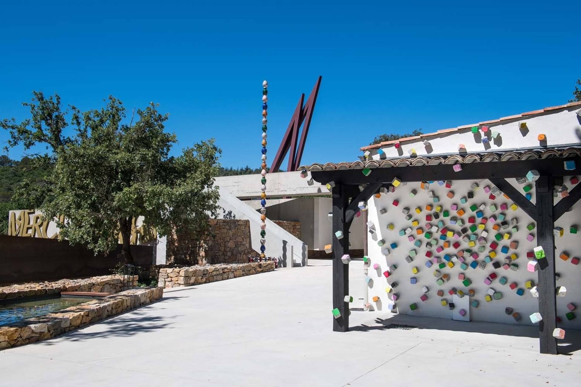 Guided Tour of the sculptures & private collection