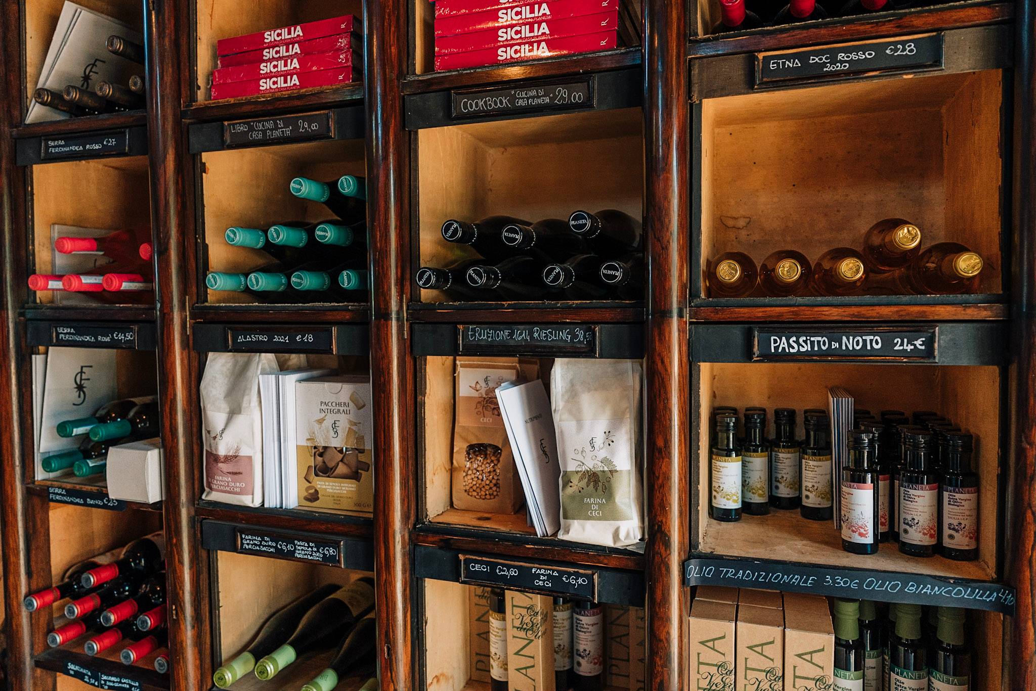 The White Lotus.: Wine, art and landscape