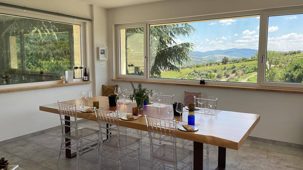 Discover Title World & Old Vintage