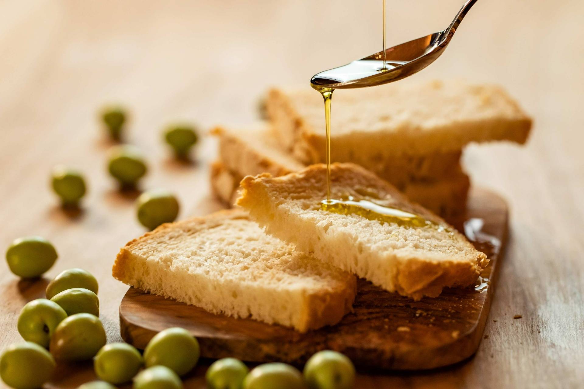 Extra virgin olive oil tasting