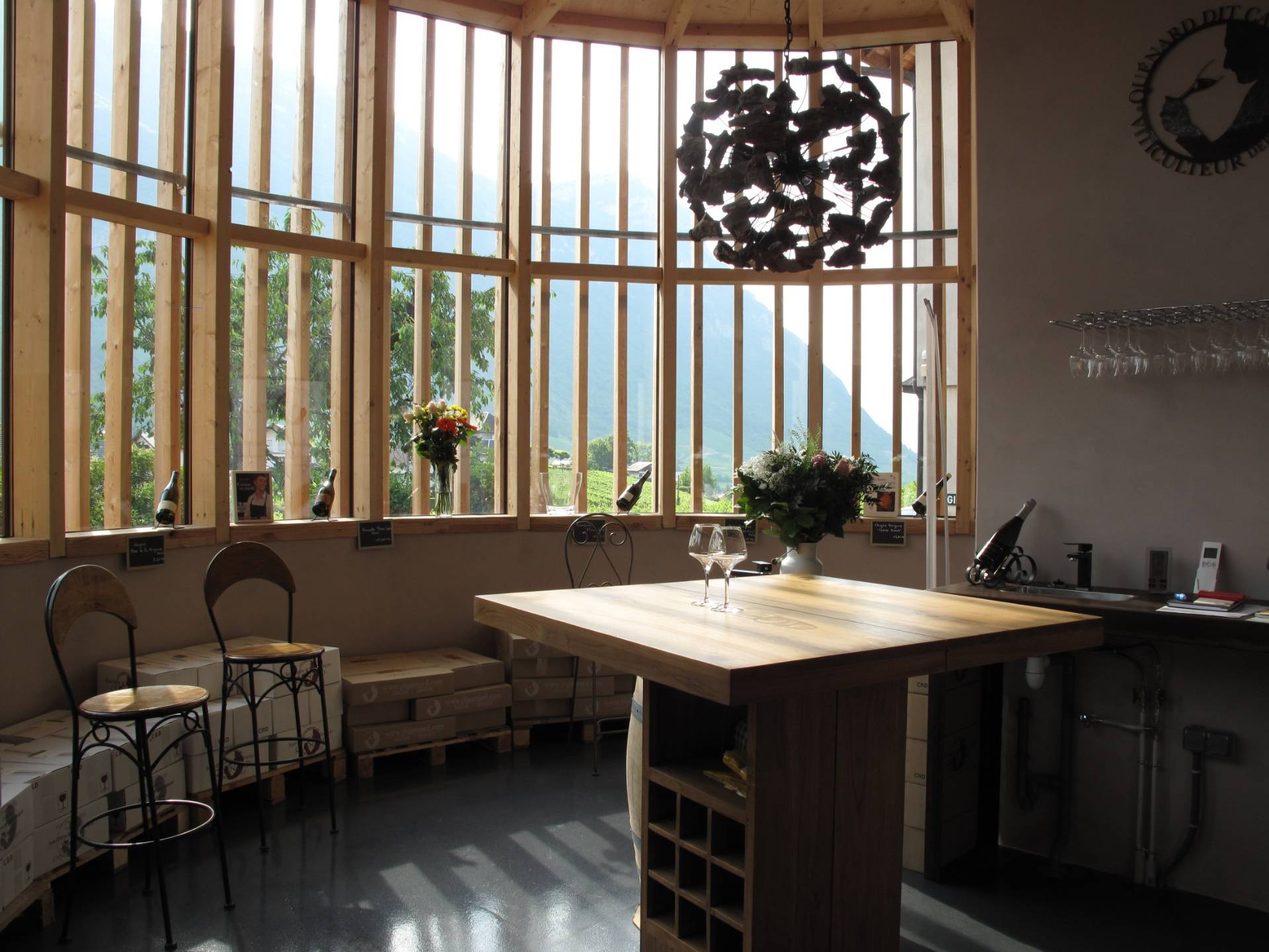 Discover the estate’s vineyards and enjoy a tasting