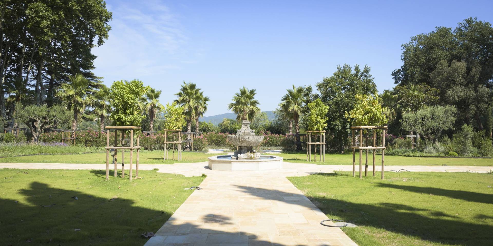 Self-guided tour of the gardens and wine tasting