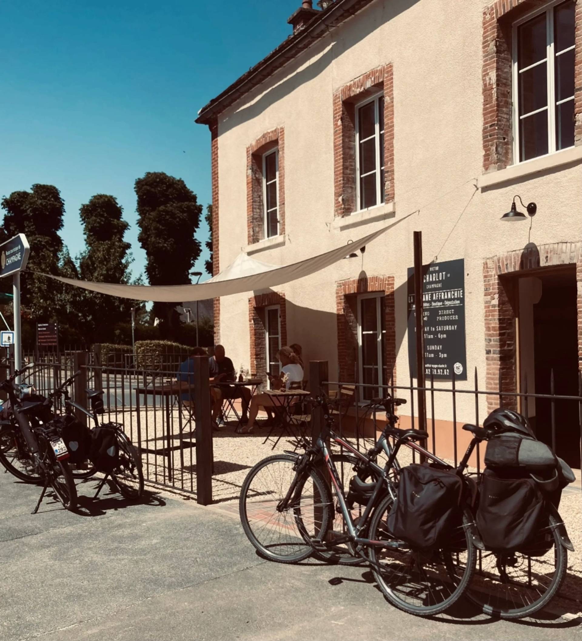 CHAMPAGNE VICTOR CHARLOT