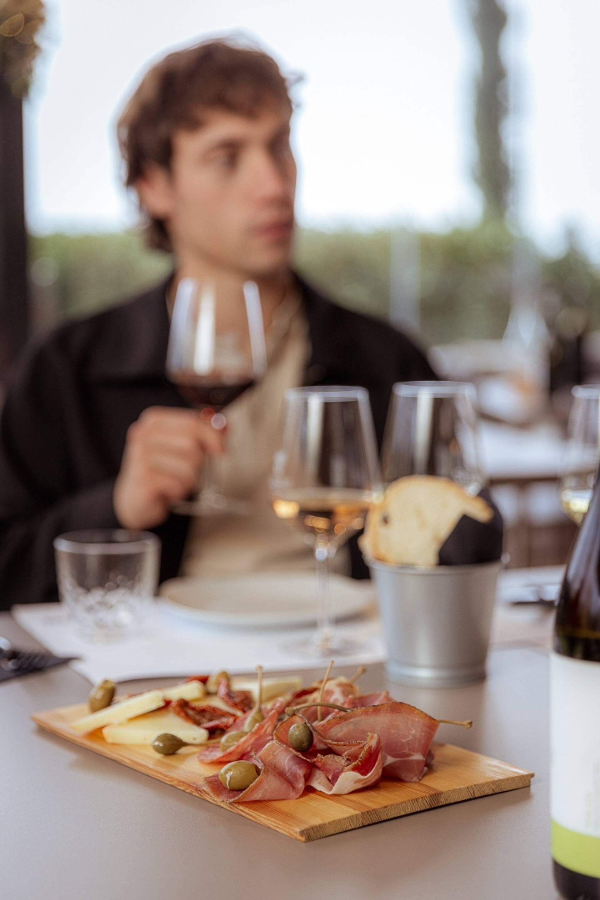 Light lunch and Tuscan wine tasting in Montepulciano