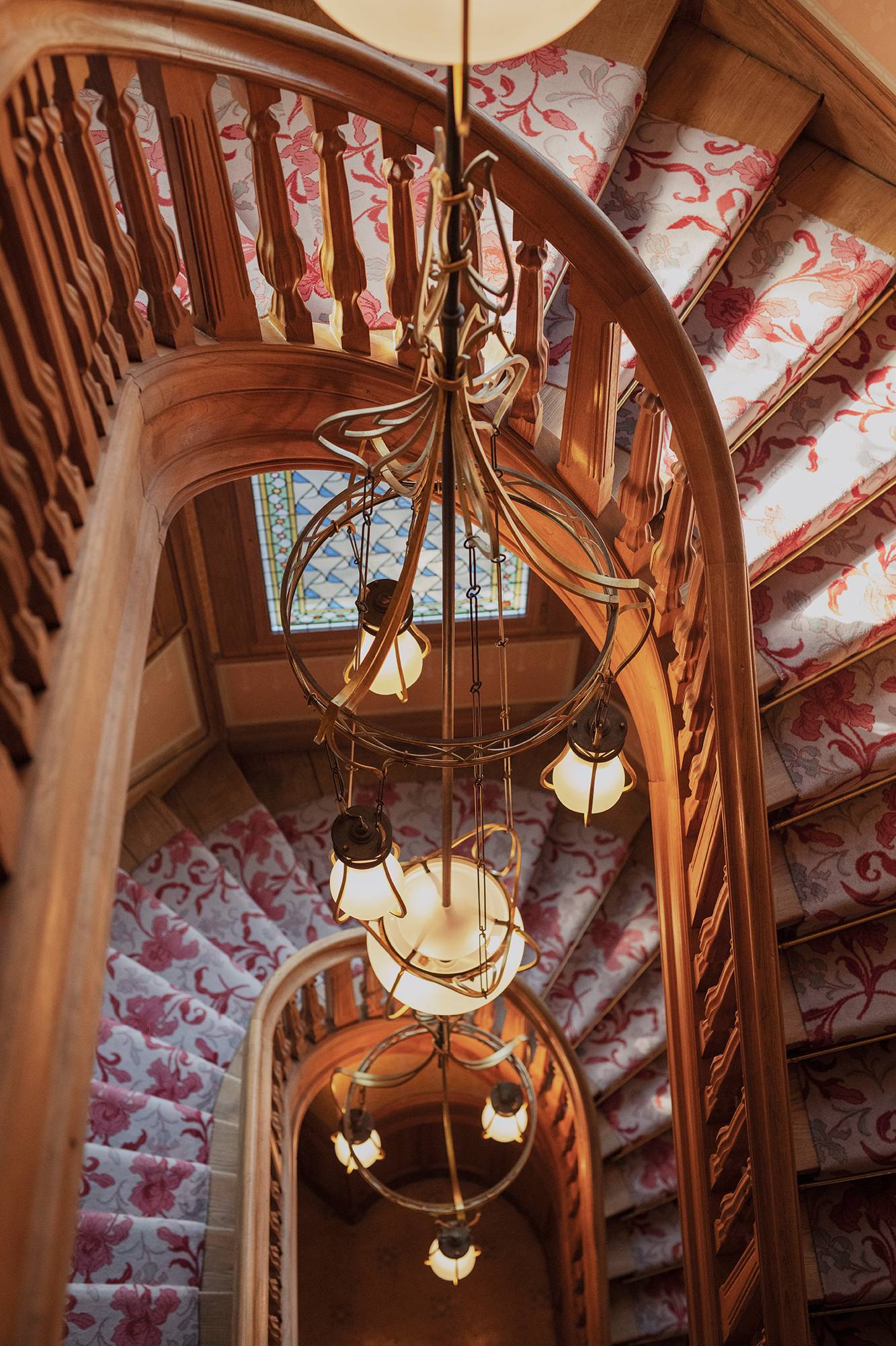 Self-guided tour of Villa Demoiselle