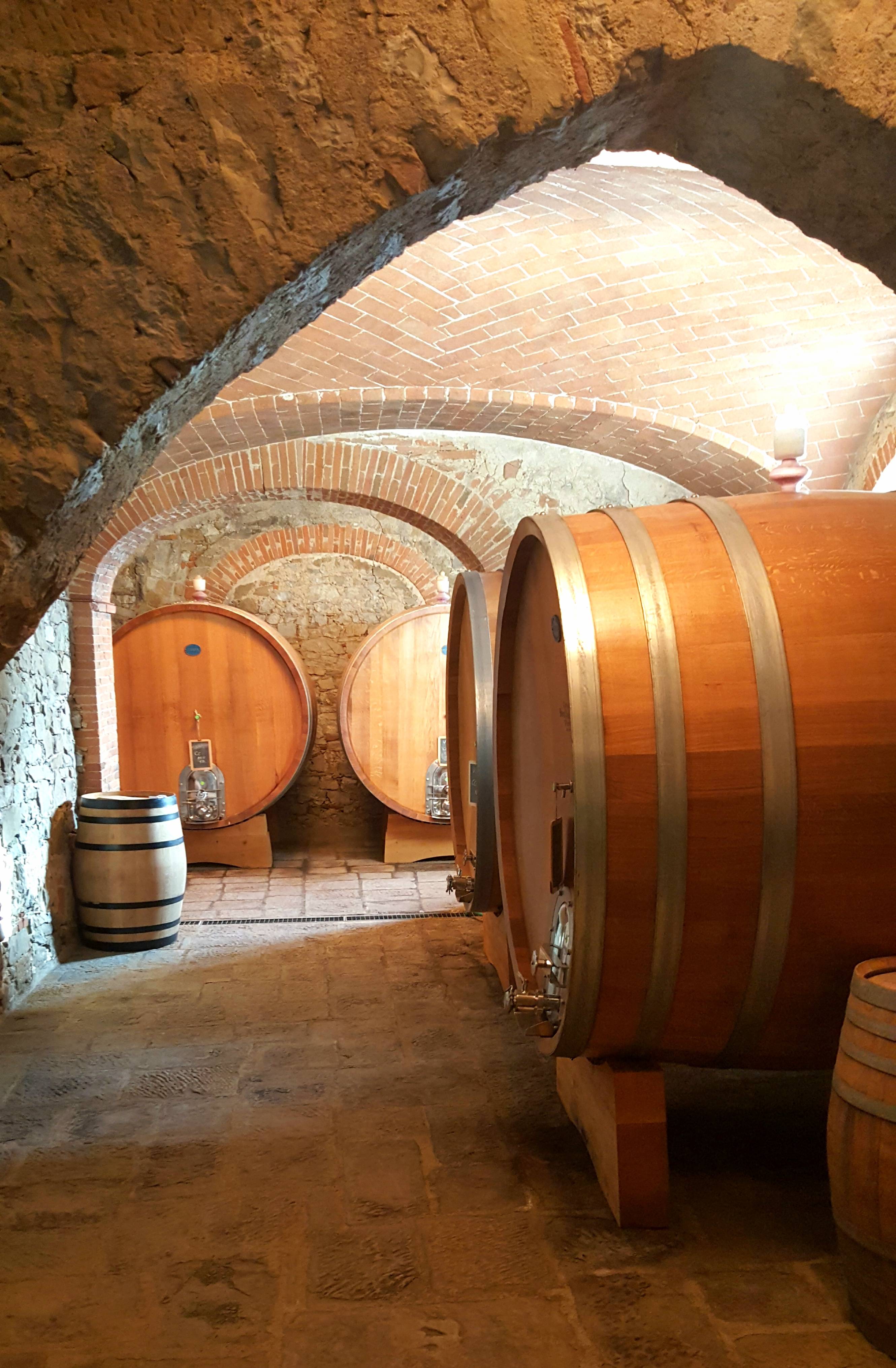 Cru Wines and Tuscan Specialties