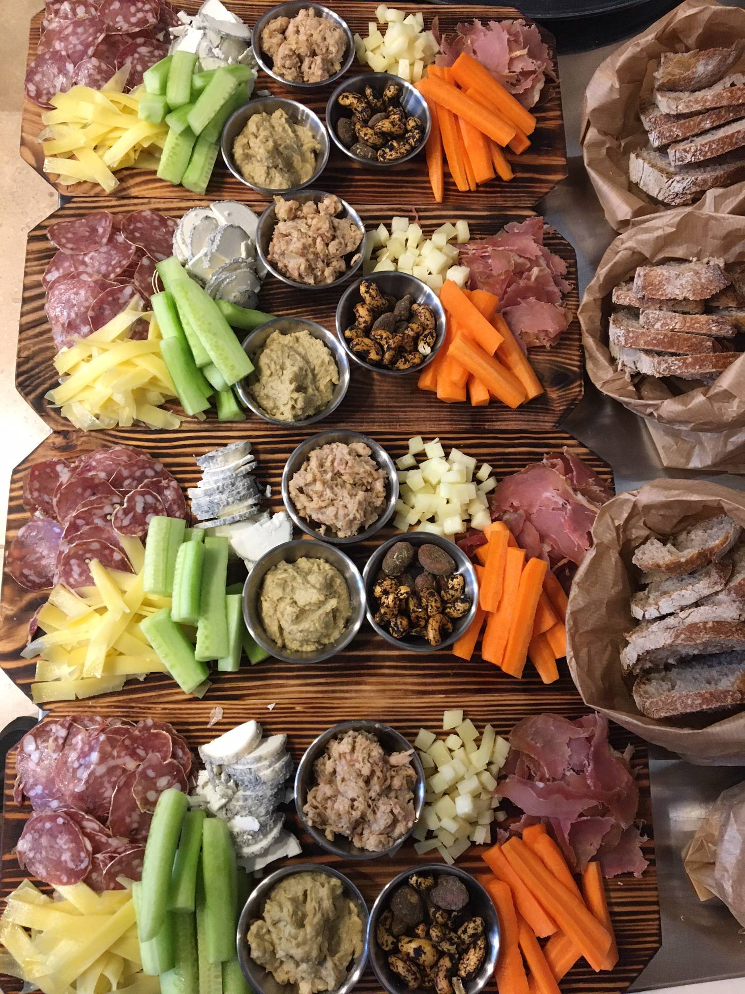 Paris Midday: Wine Tasting Class (4 Wines) and Charcuterie Board