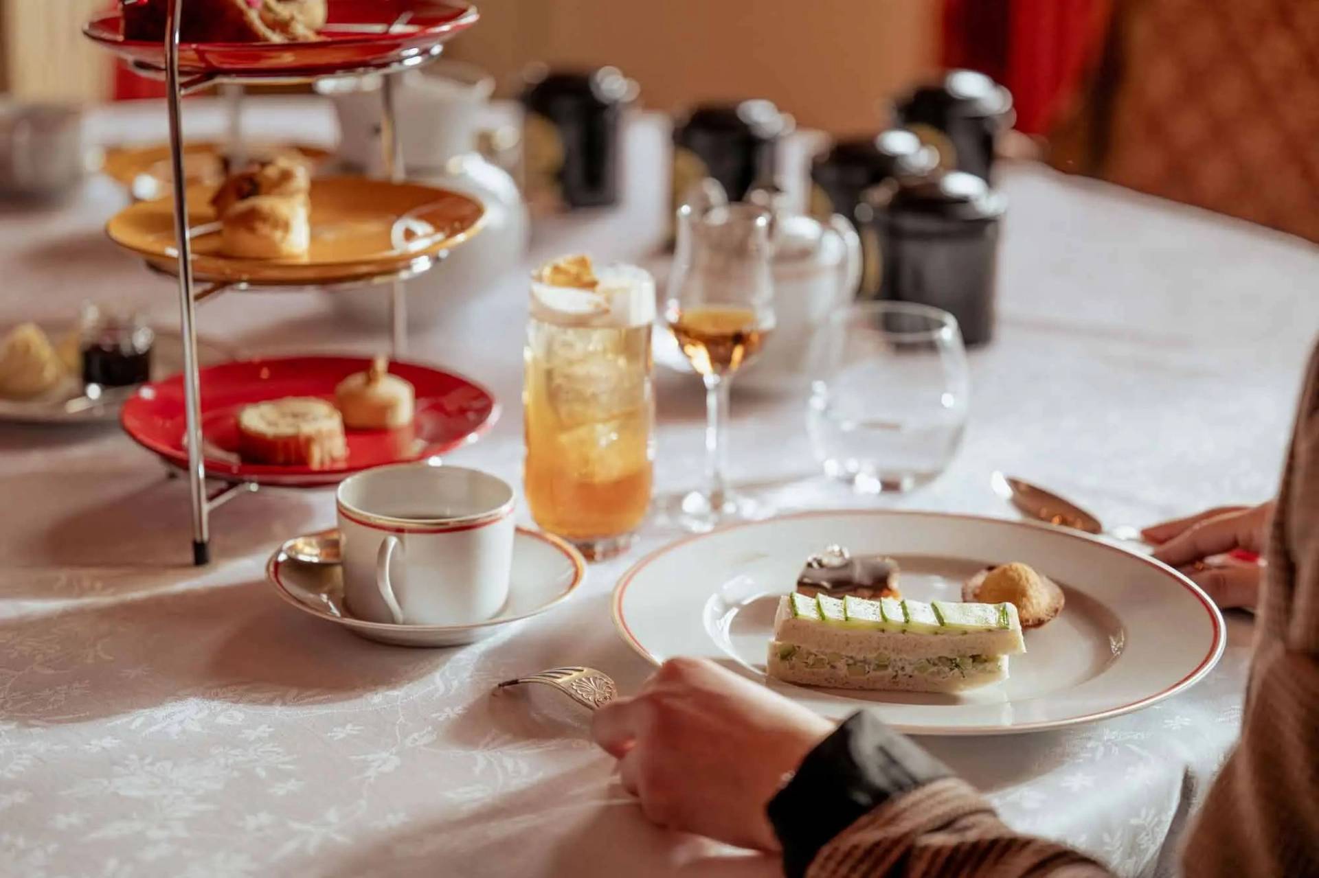 Hine needs a break – tea time