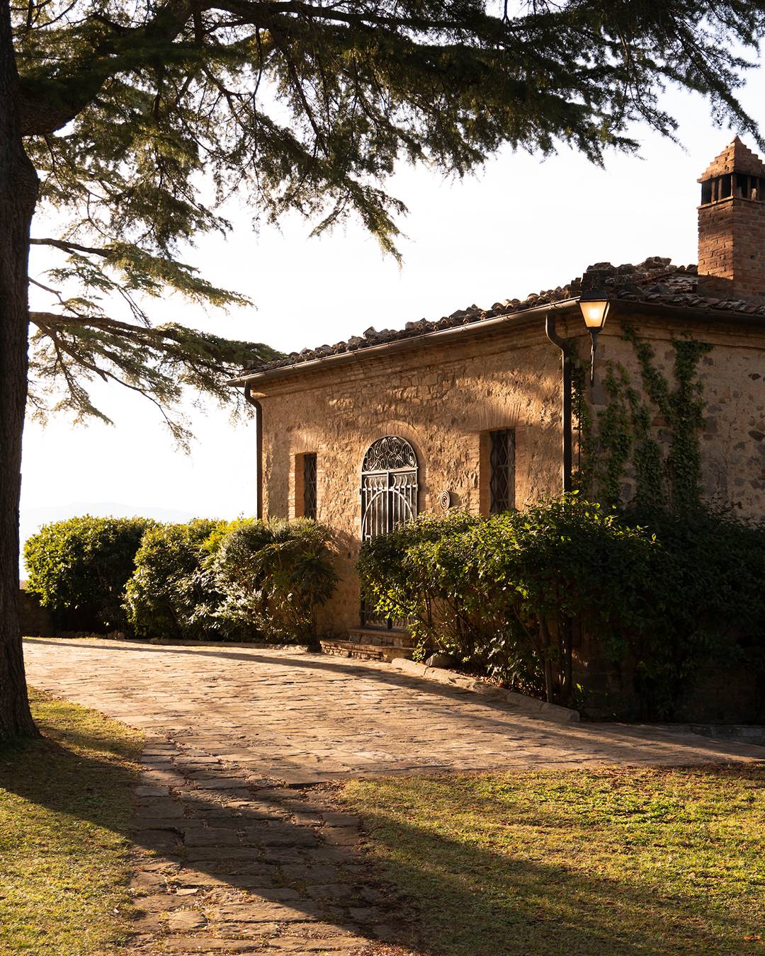 Tasting with Tuscan snacks