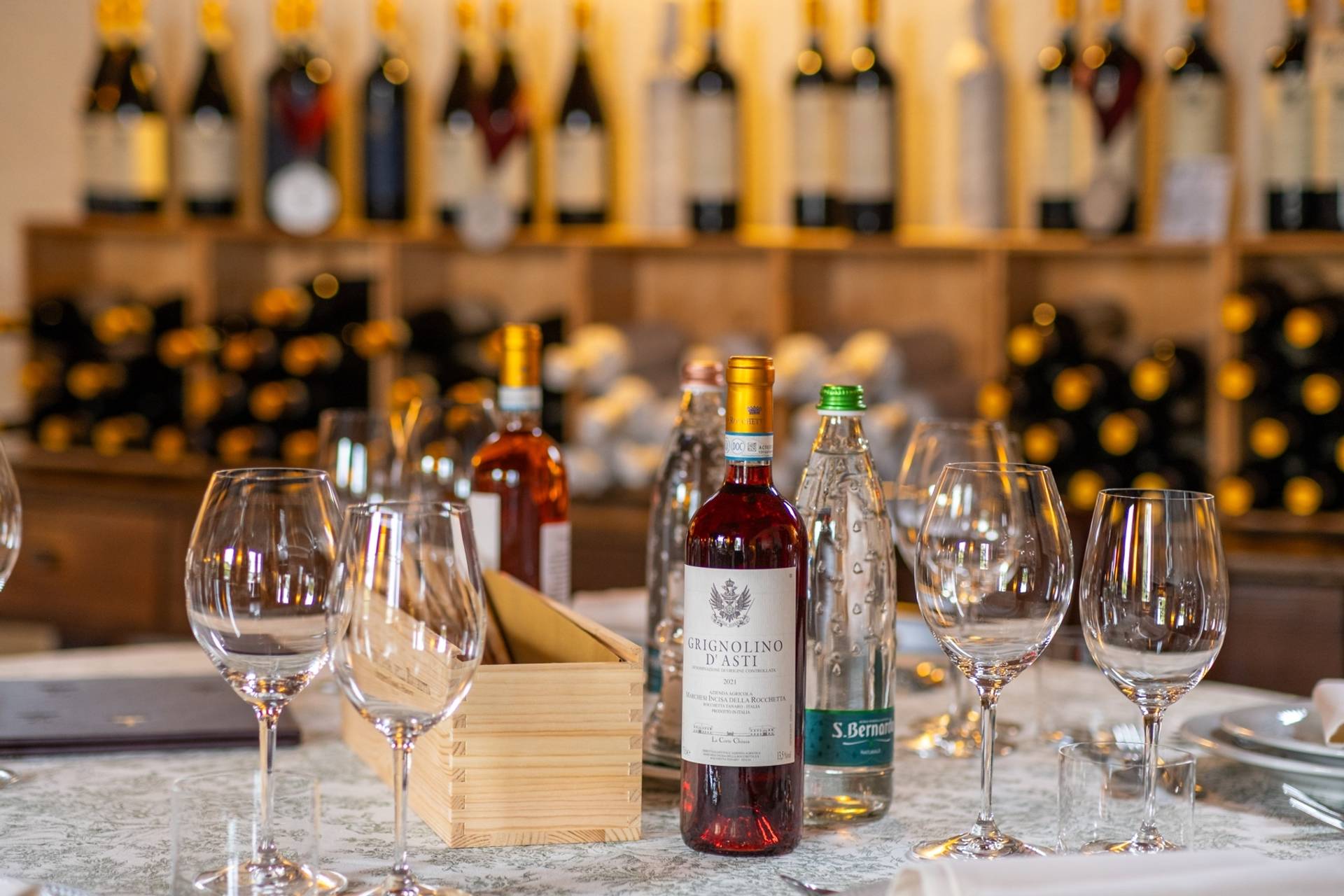 Lunch or Dinner with wine tasting of estate wines