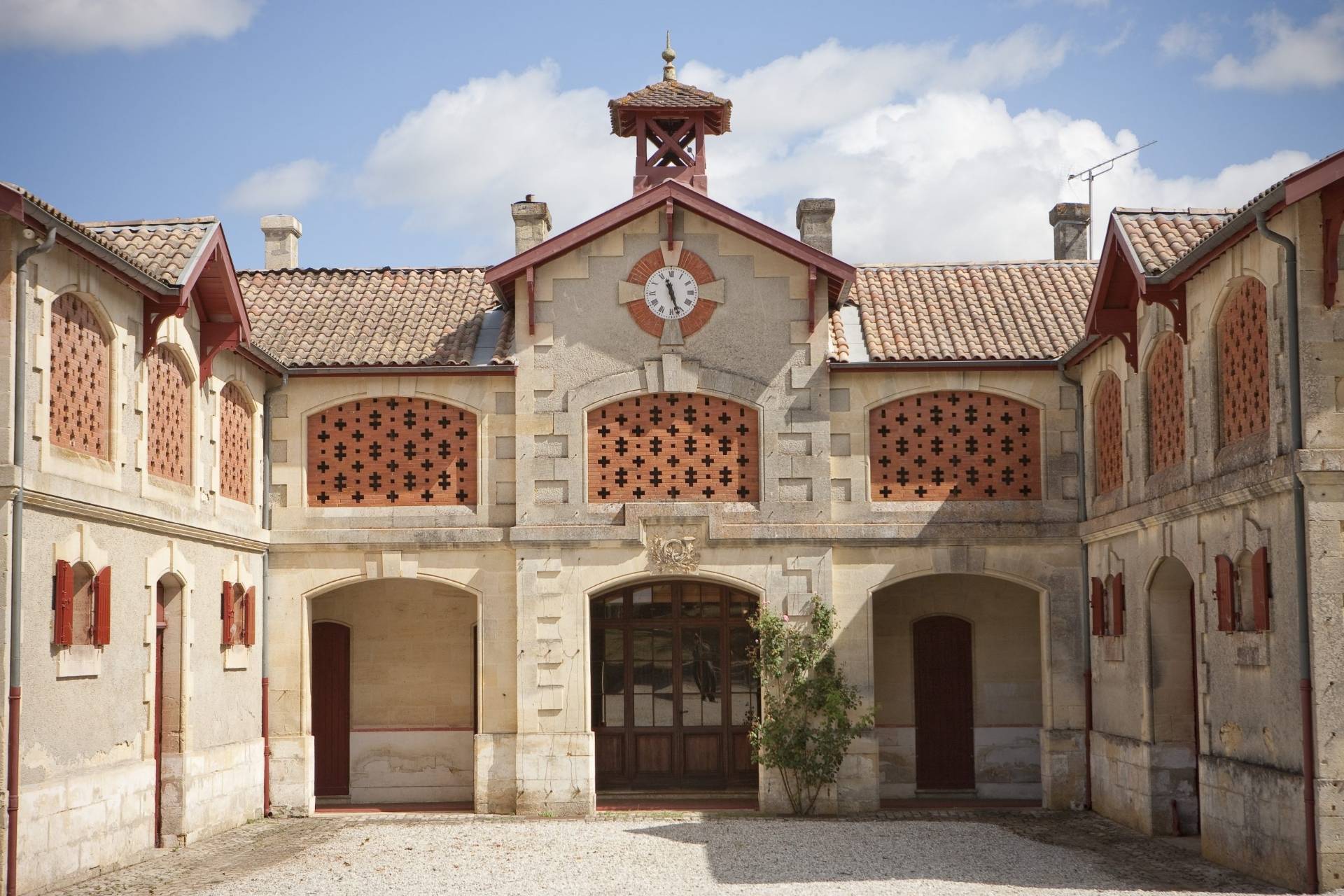 Visit, tasting and horse museum