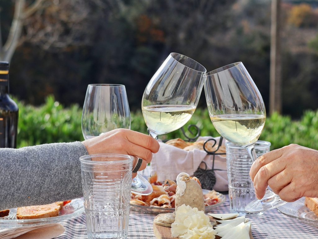 Breakfast in the winery garden and visit