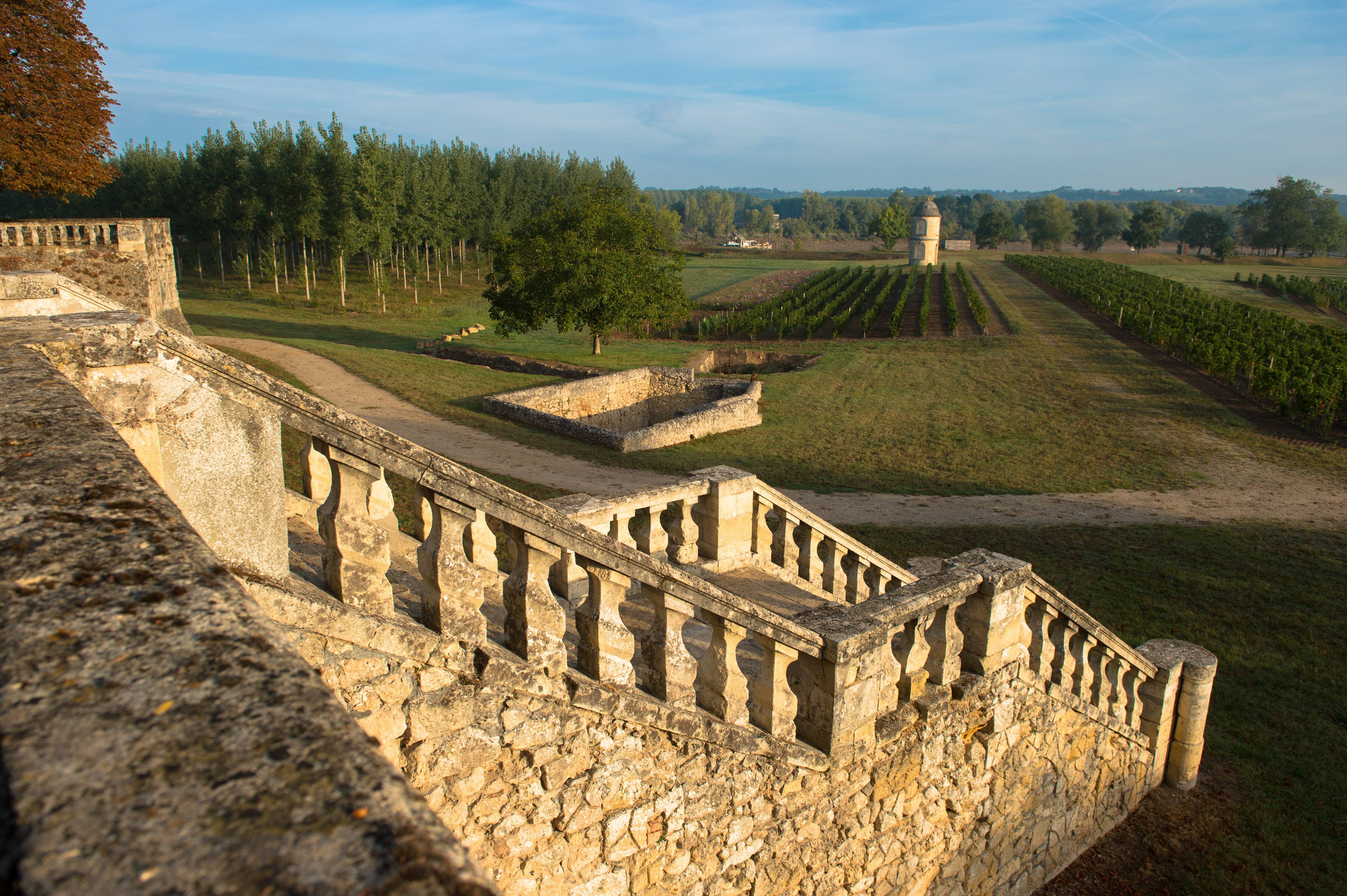 Self-guided walk “A port on the vine”