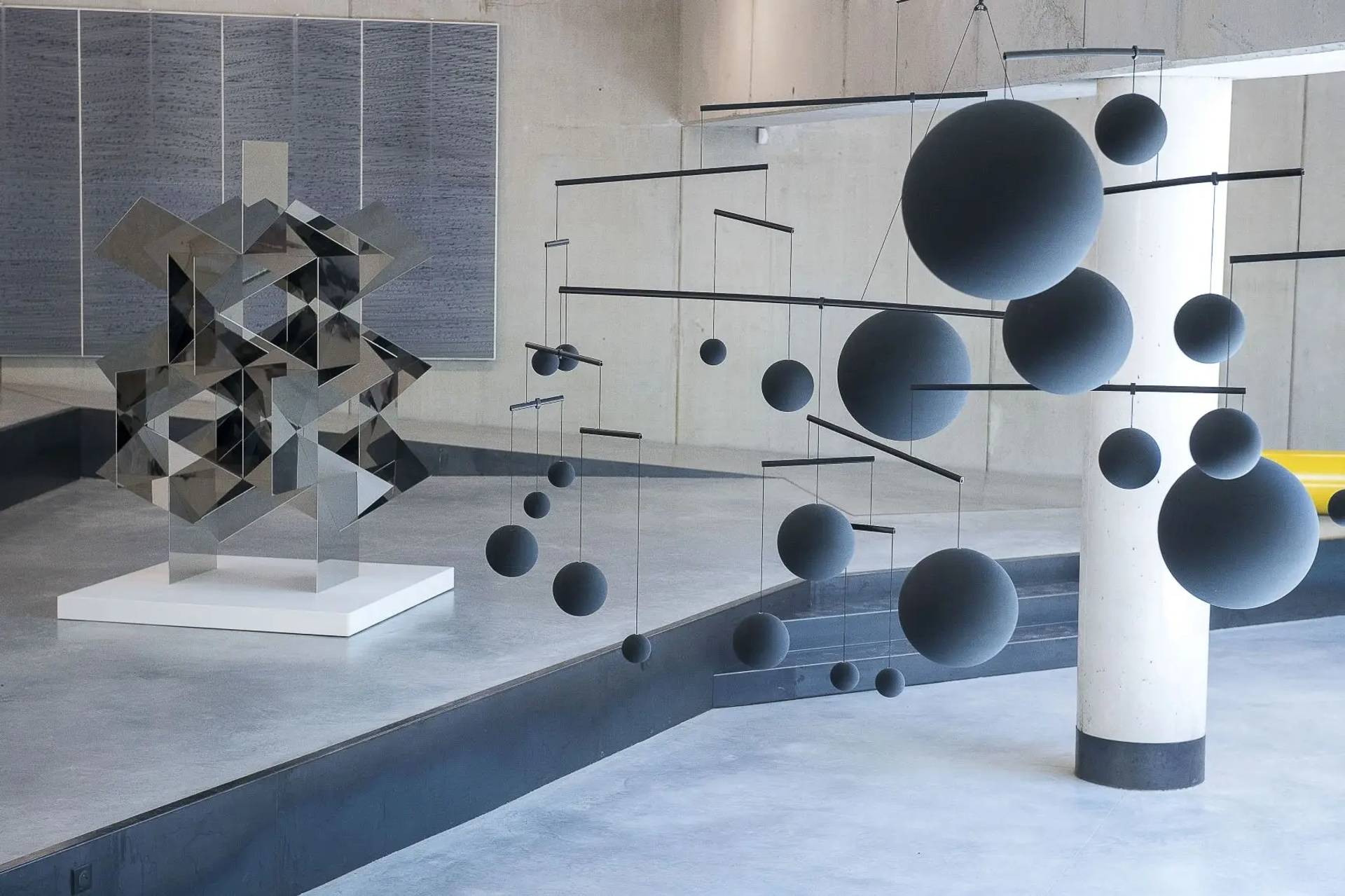 Self-guided visit to the sculpture park on foot