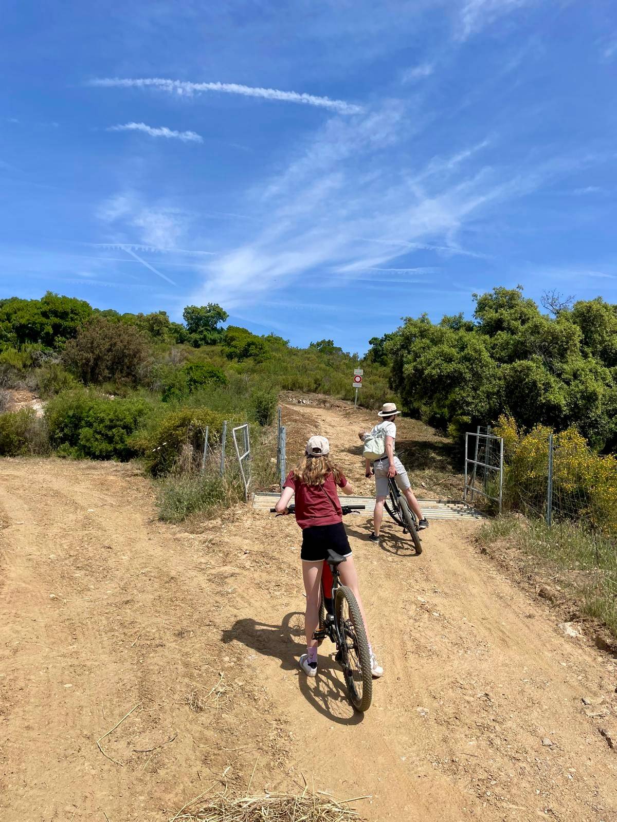 Mountain bike getaway in the heart of the vineyard (Electric Assist)