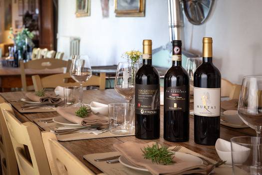 Organic Wine Poker: Tour & Tasting