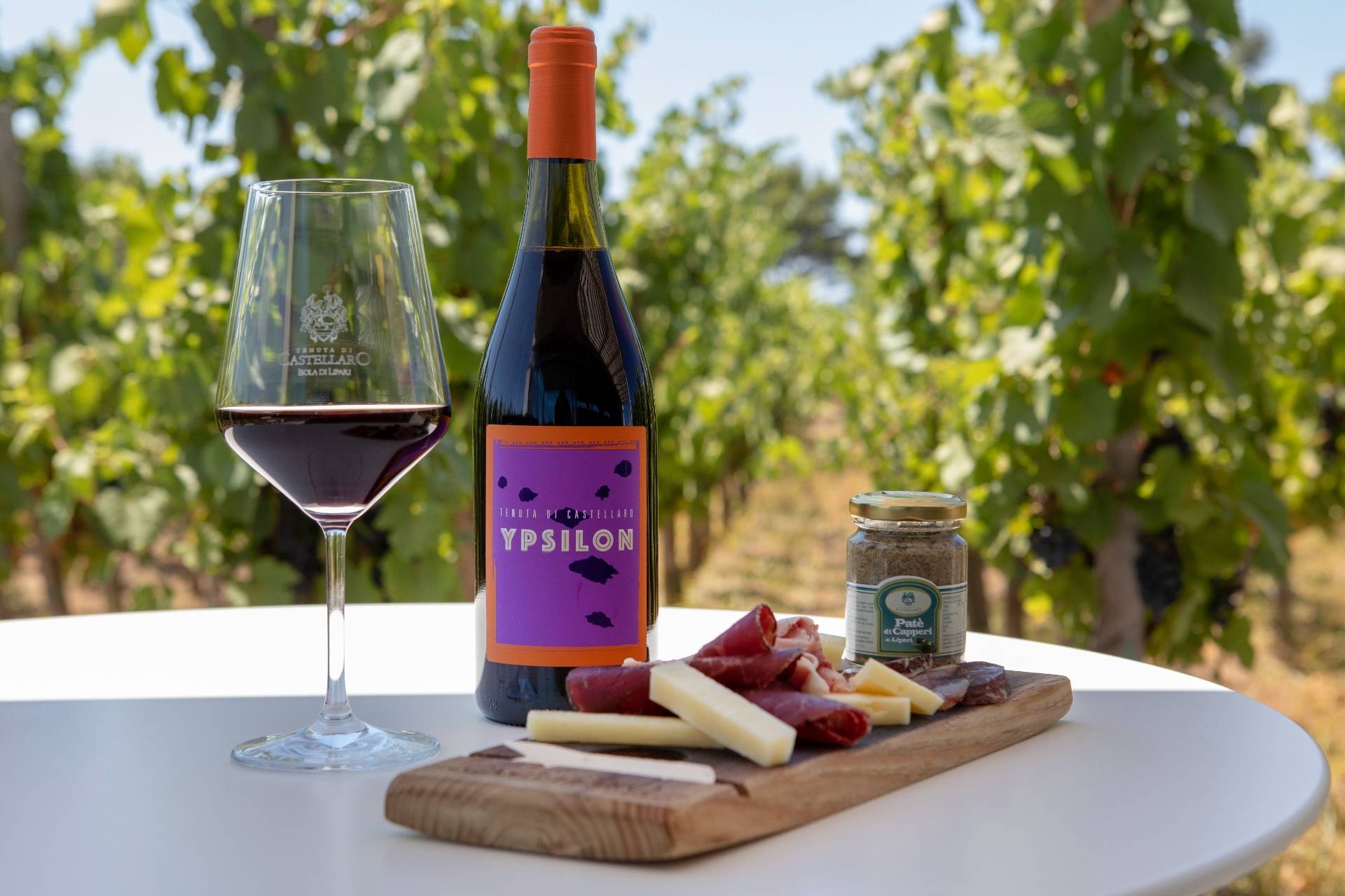 The Island in the glass