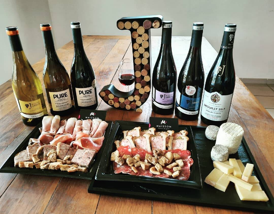 Tasting, visit and Beaujolais mache