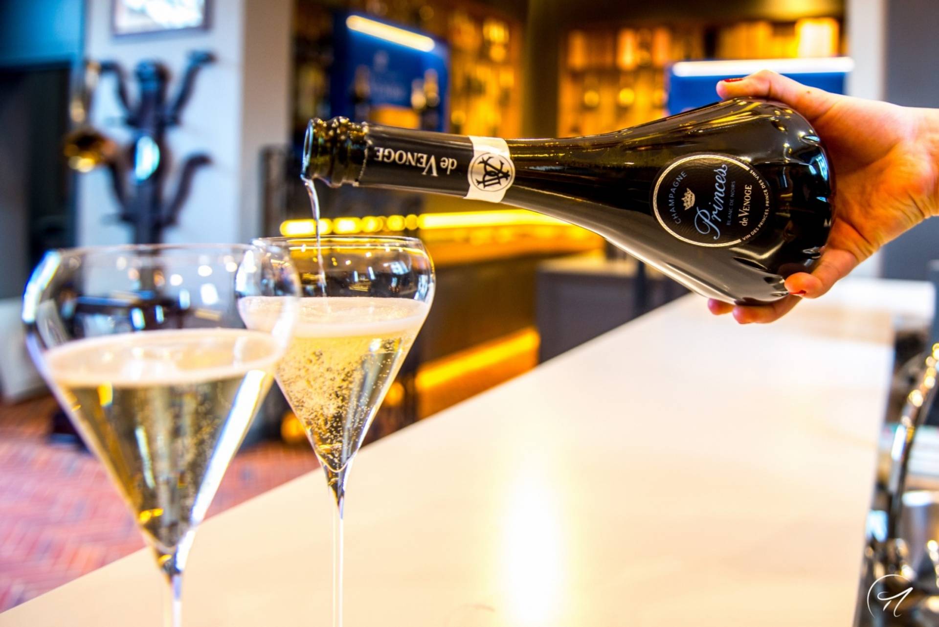 Tour and Tasting of 4 glasses of Princes Champagnes