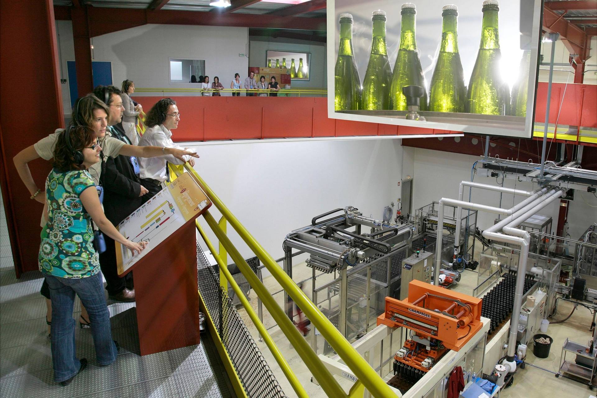 Live the production of our Crémants de Bourgogne